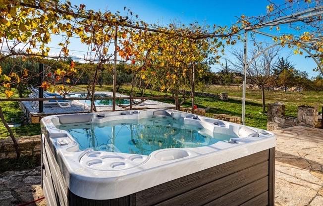 Villa Mandorla with private pool