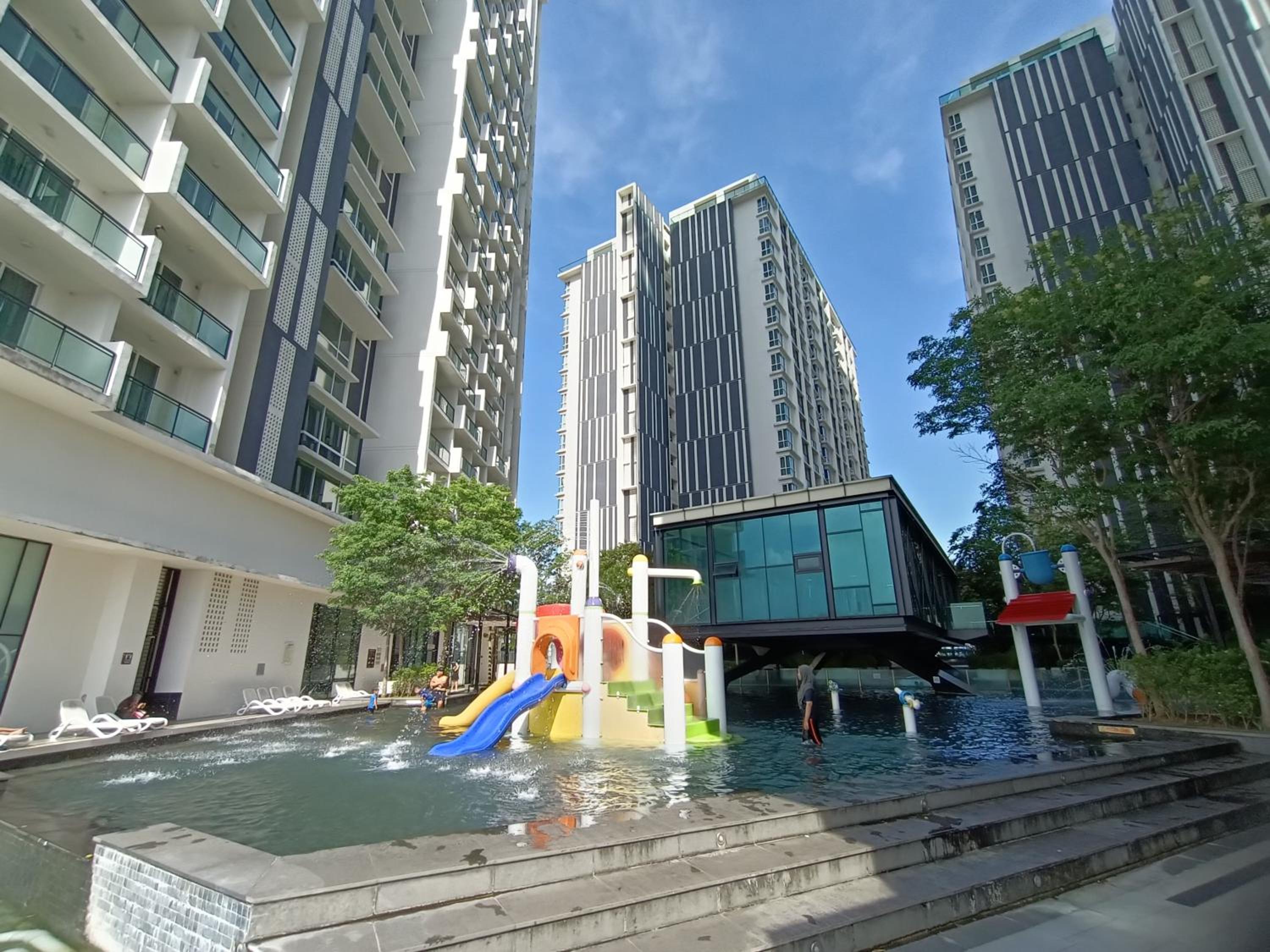 Pax 6+3 Grand Lux Melaka homestay photo 1