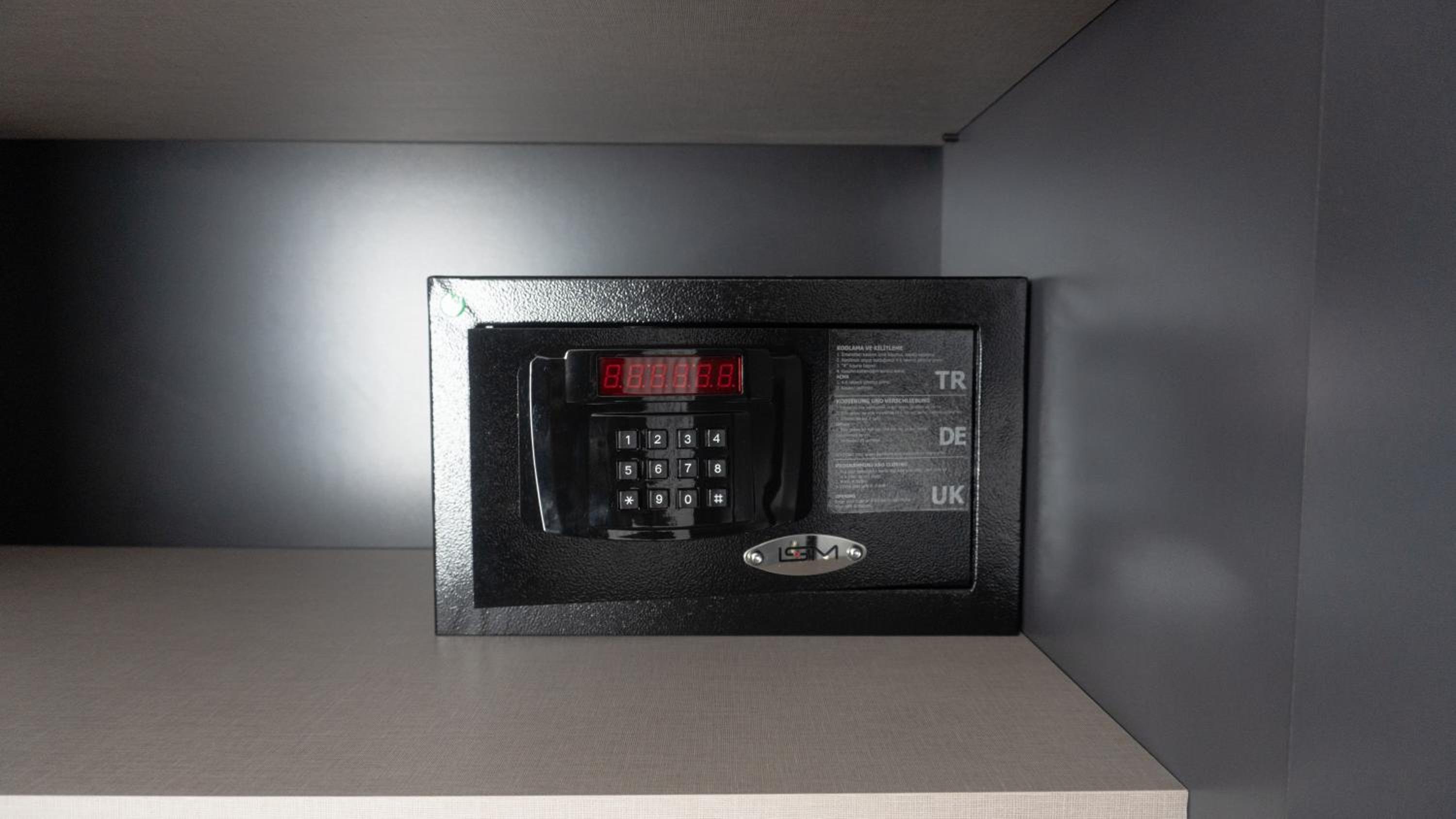 PARKHOTEL BRAUNAU - 24 Stunden Self Check-IN