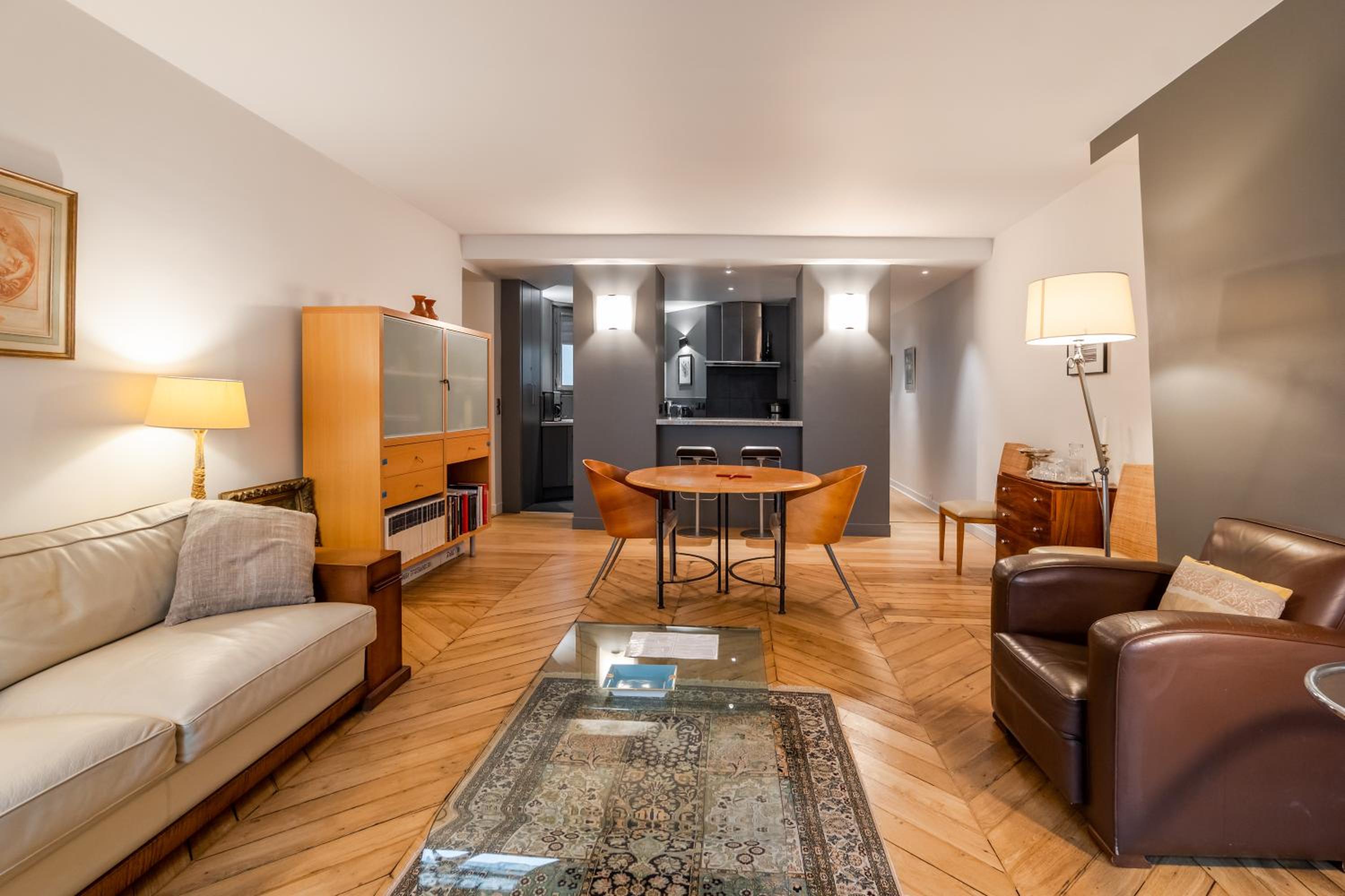 Veeve - Pompidou Hideaway