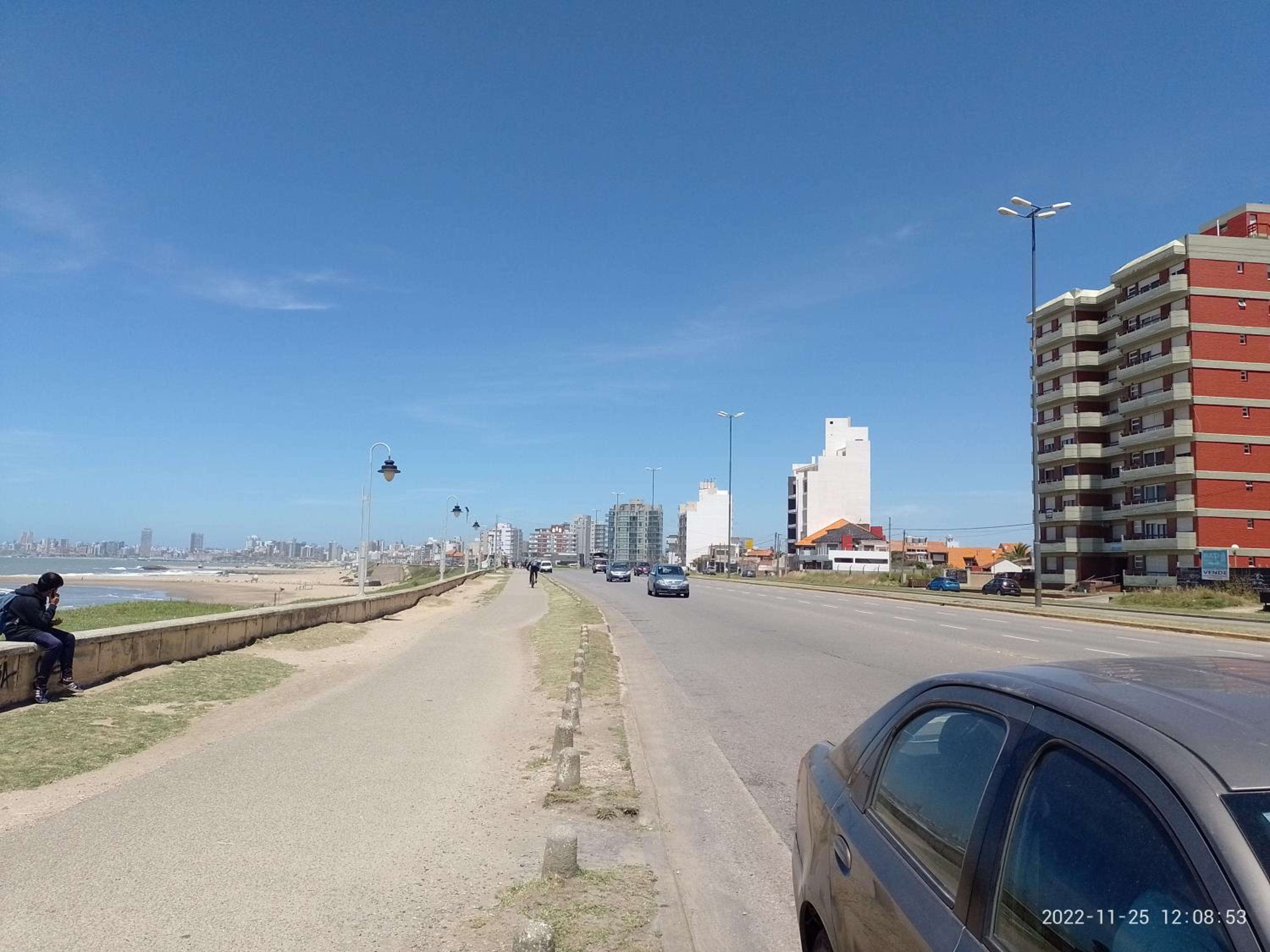 Departamento frente al Mar.