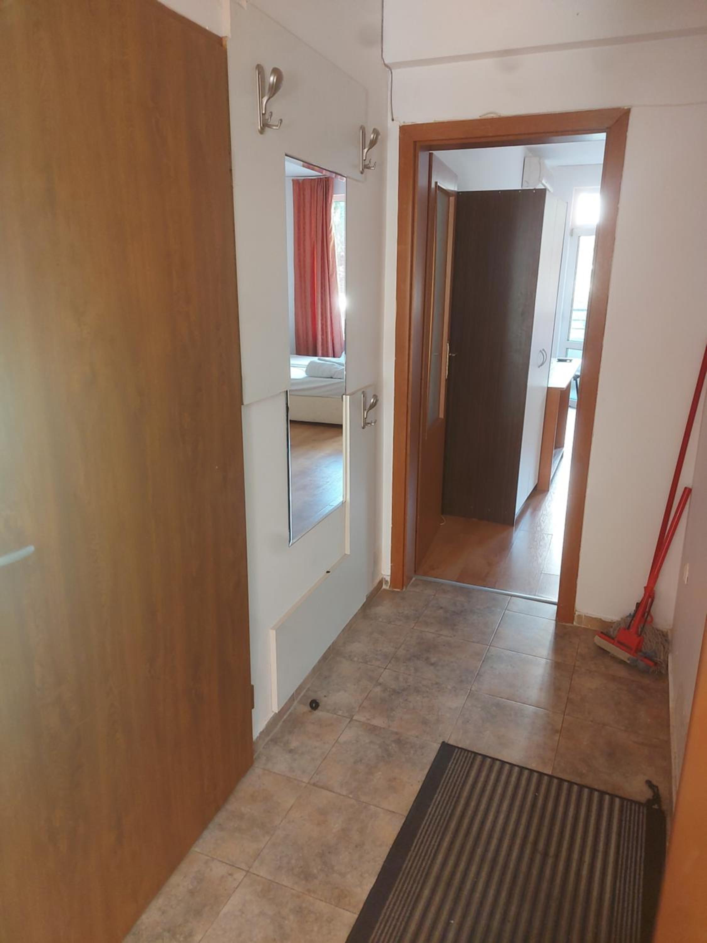 Studio and 1bedroom apartment Burgas - Economy