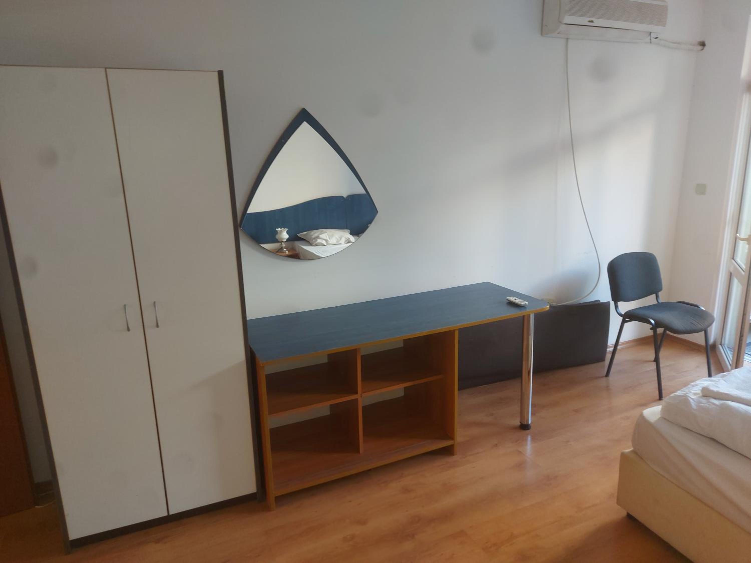 Studio and 1bedroom apartment Burgas - Economy