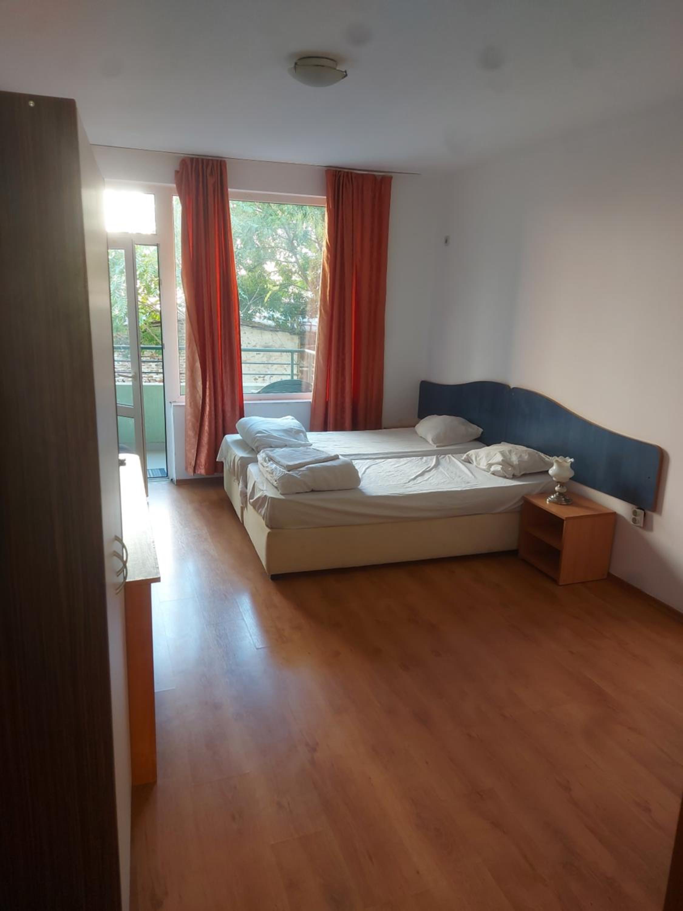 Studio and 1bedroom apartment Burgas - Economy