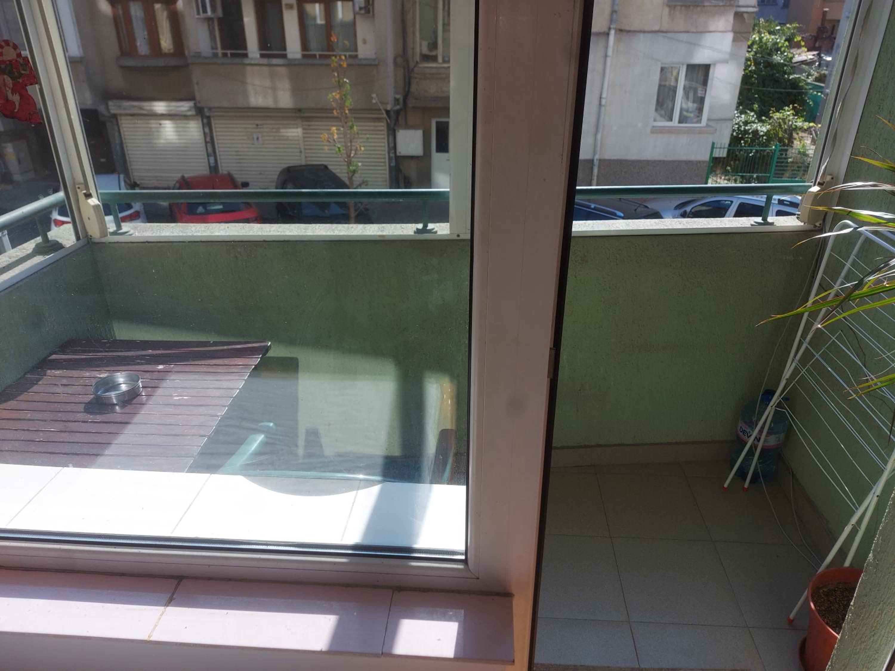 Studio and 1bedroom apartment Burgas - Economy