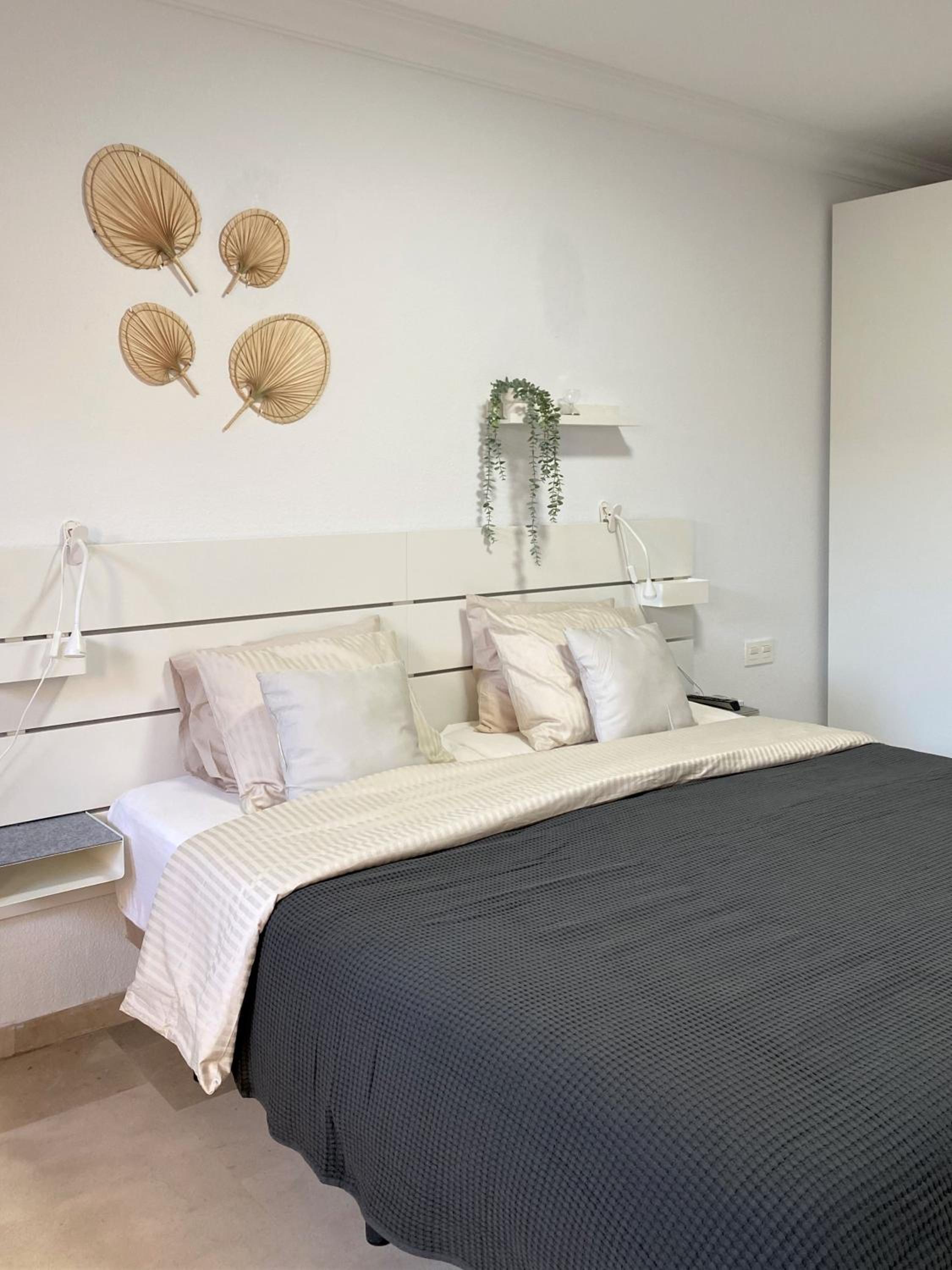 Villa Happiness - Luxury chalet with sea view view 2