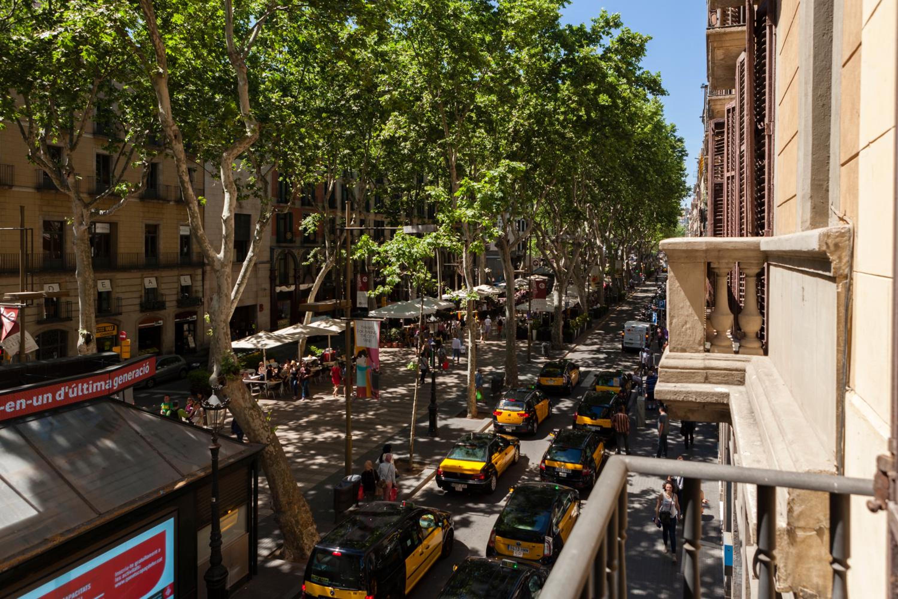 Ramblas Apartments