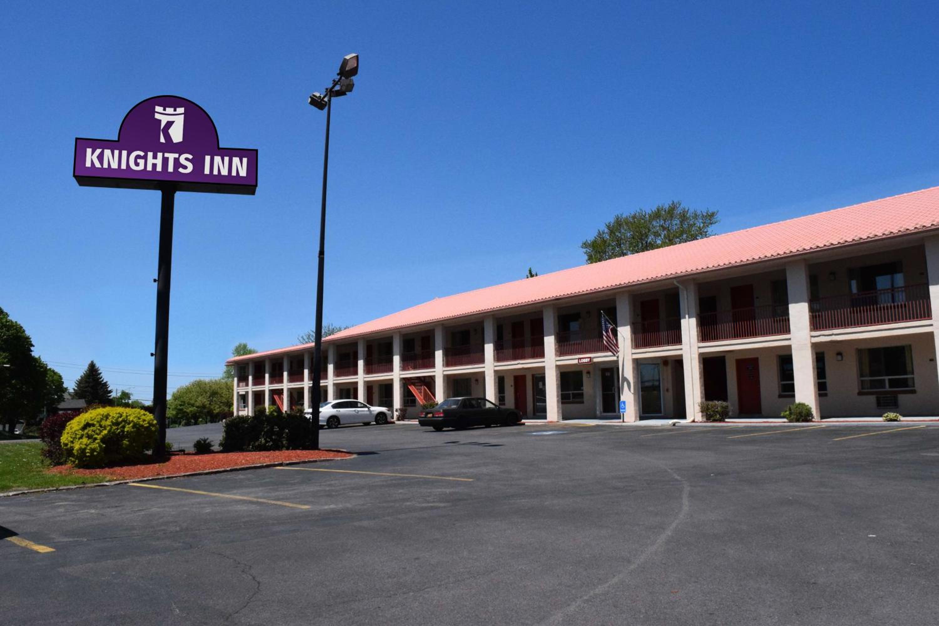 Knights Inn Oswego East - Property Image 20