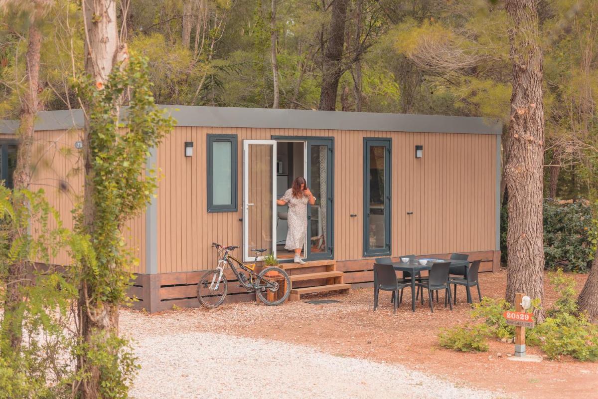 Camping la Peiriere view 5