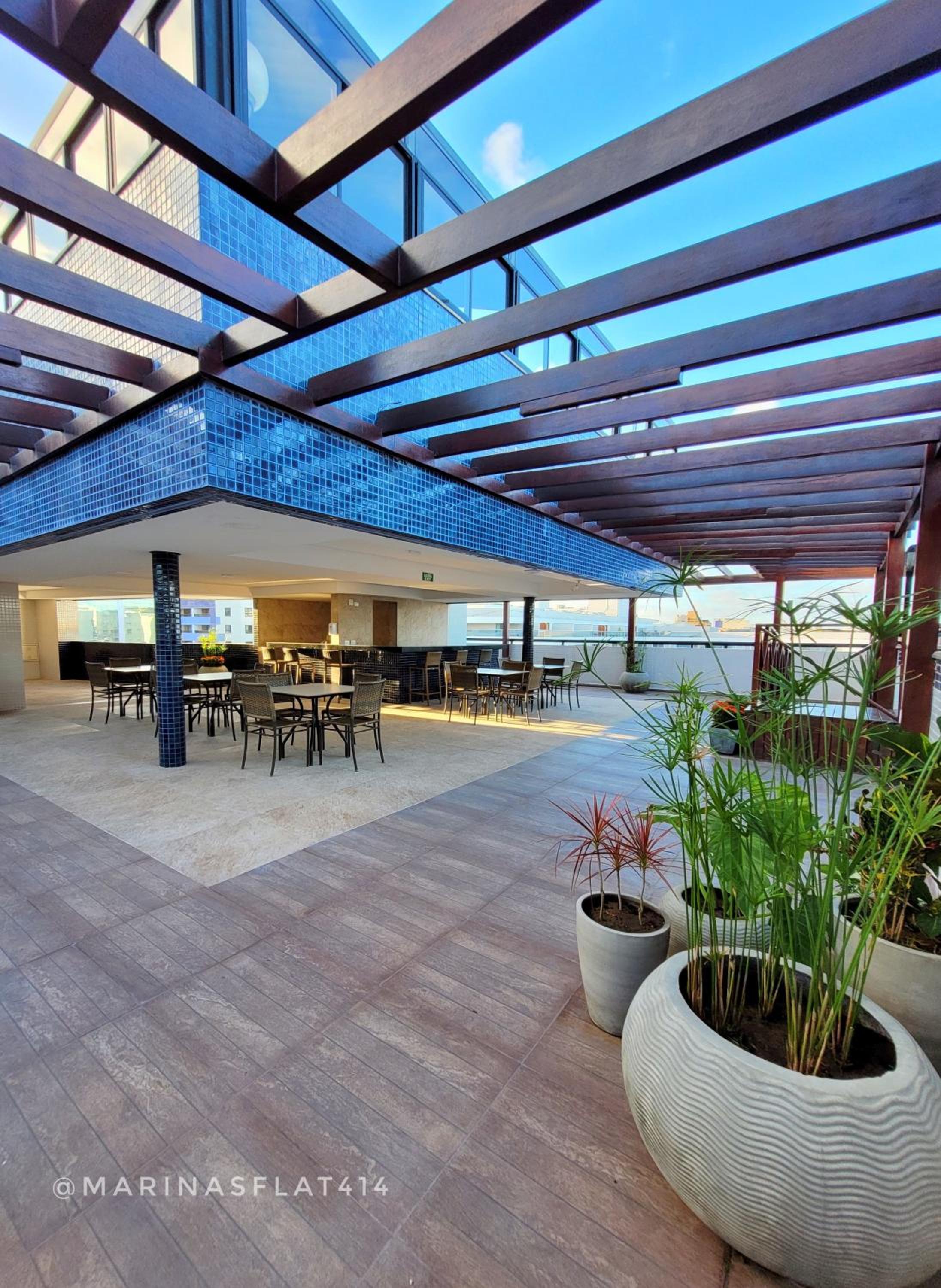 Marinas Praia Flat 221, Cabo Branco, Busto de Tamandaré, prédio frente mar