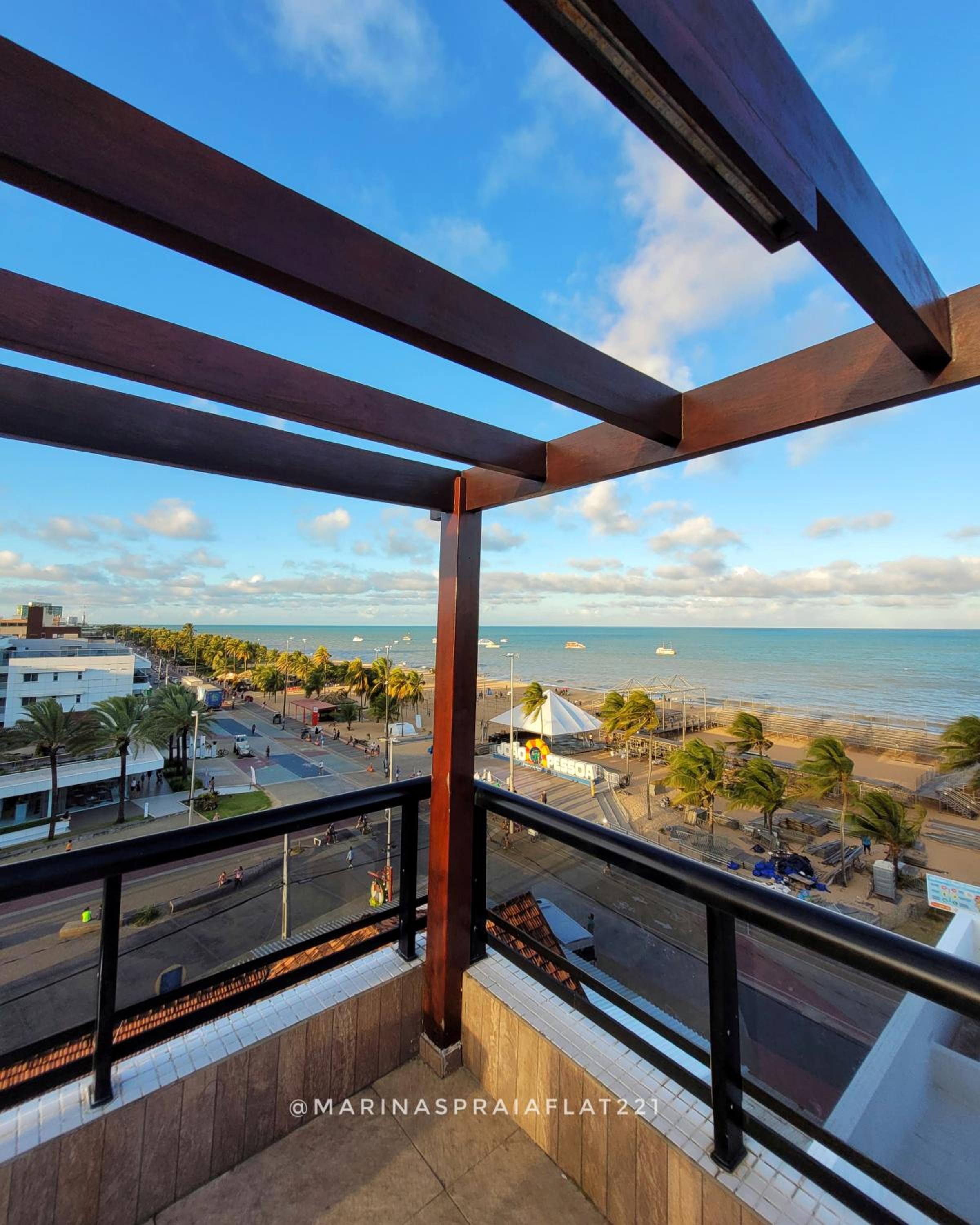 Marinas Praia Flat 221, Cabo Branco, Busto de Tamandaré, prédio frente mar