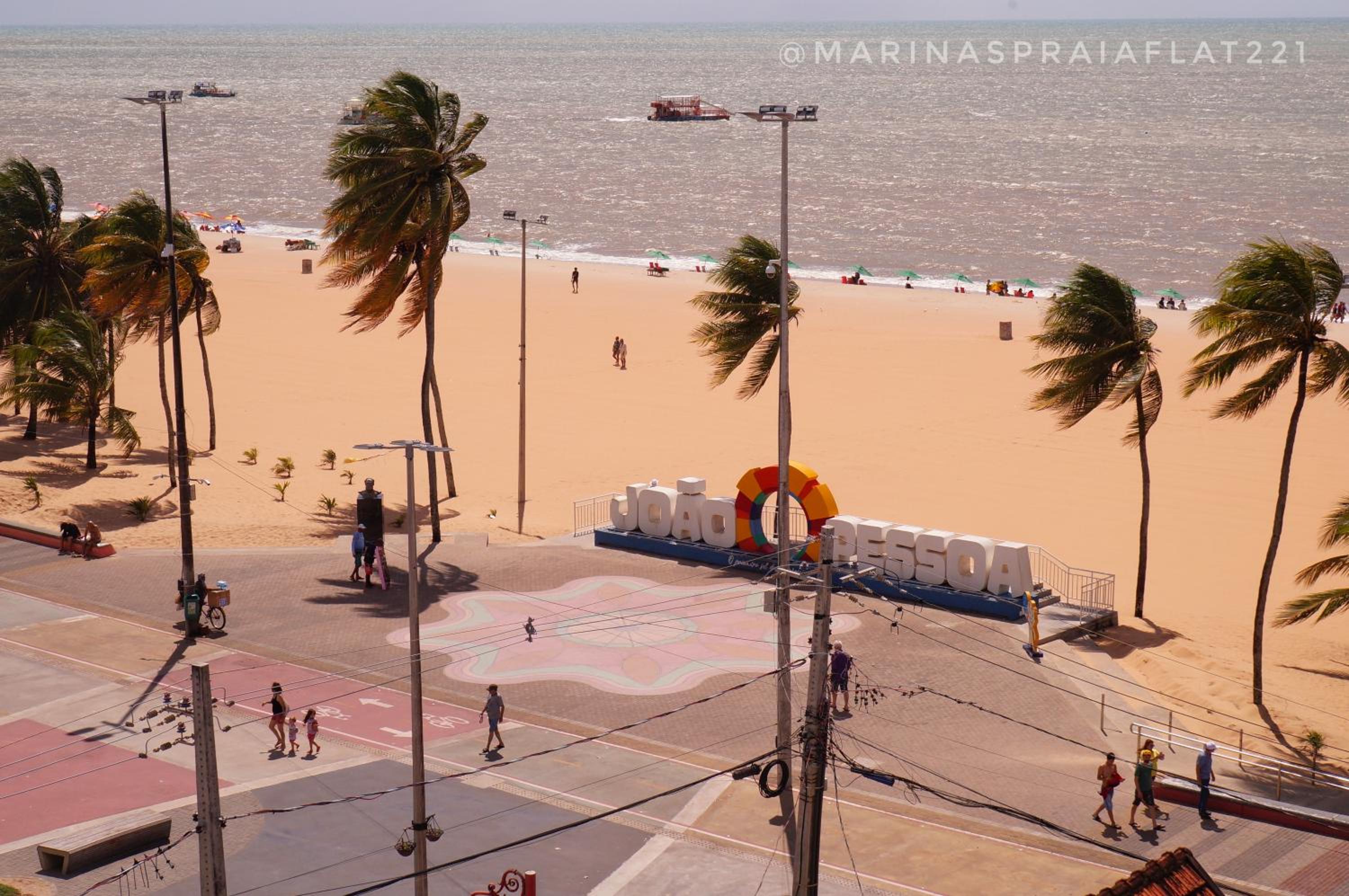 Marinas Praia Flat 221, Cabo Branco, Busto de Tamandaré, prédio frente mar