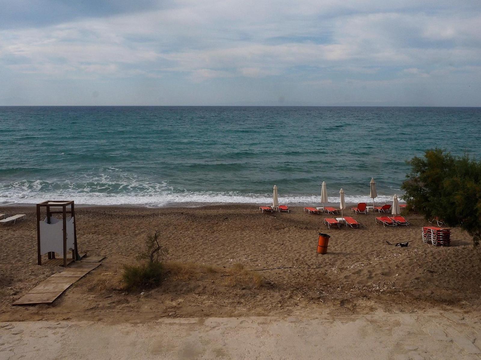 Melissinos Beachfront Apartments