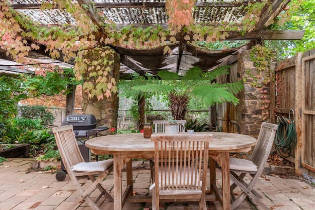 Randell's Mill - Adelaide Hills - Romantic Loft Stays