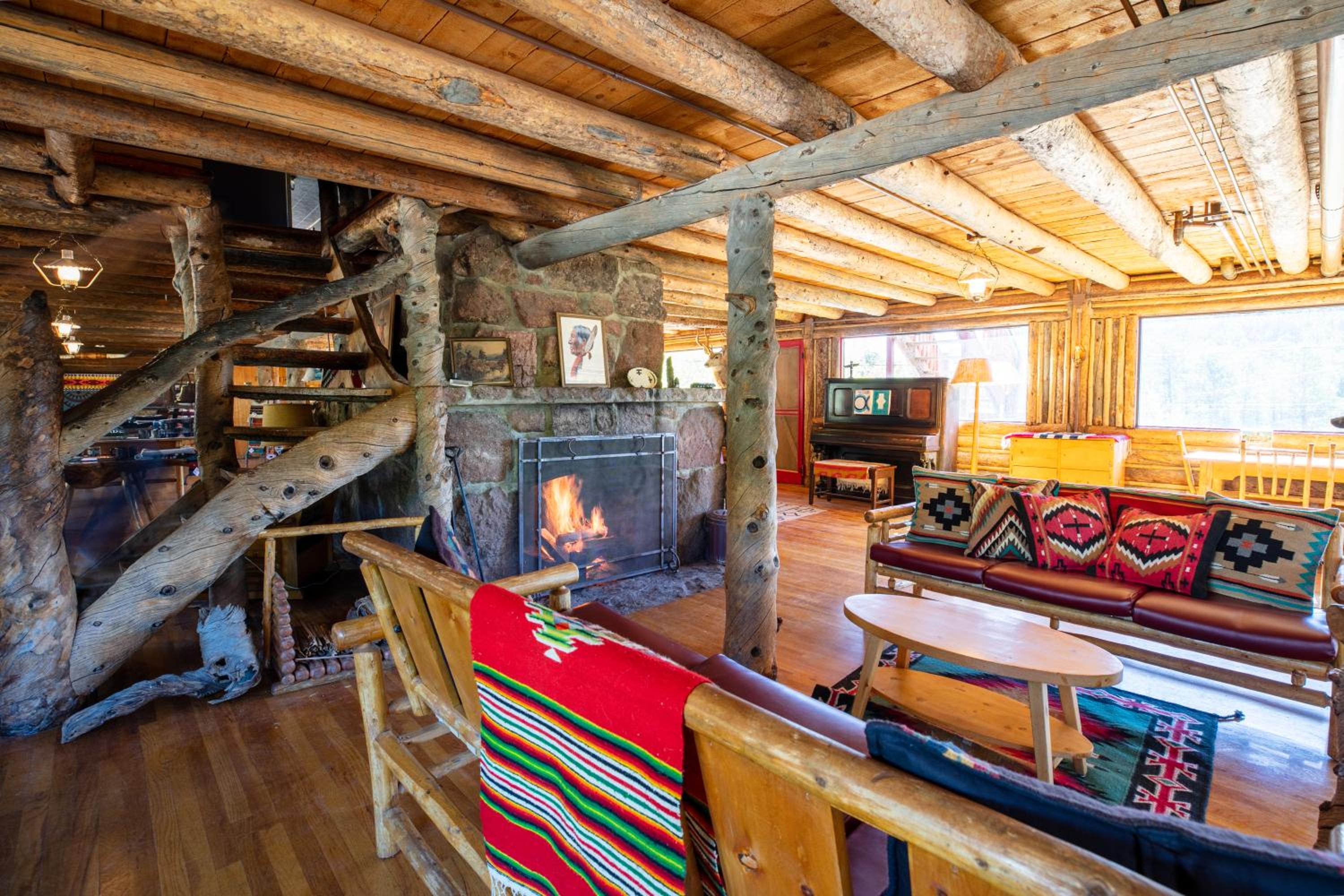 The Meeker Park Lodge view 4