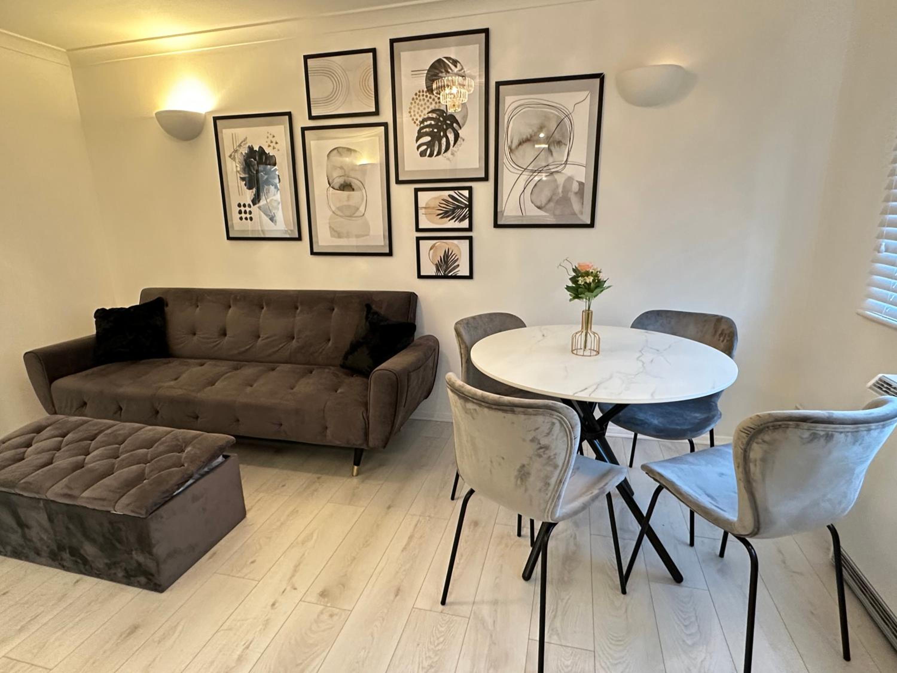Stylish 1 Bedroom close to Tooting Bec Station