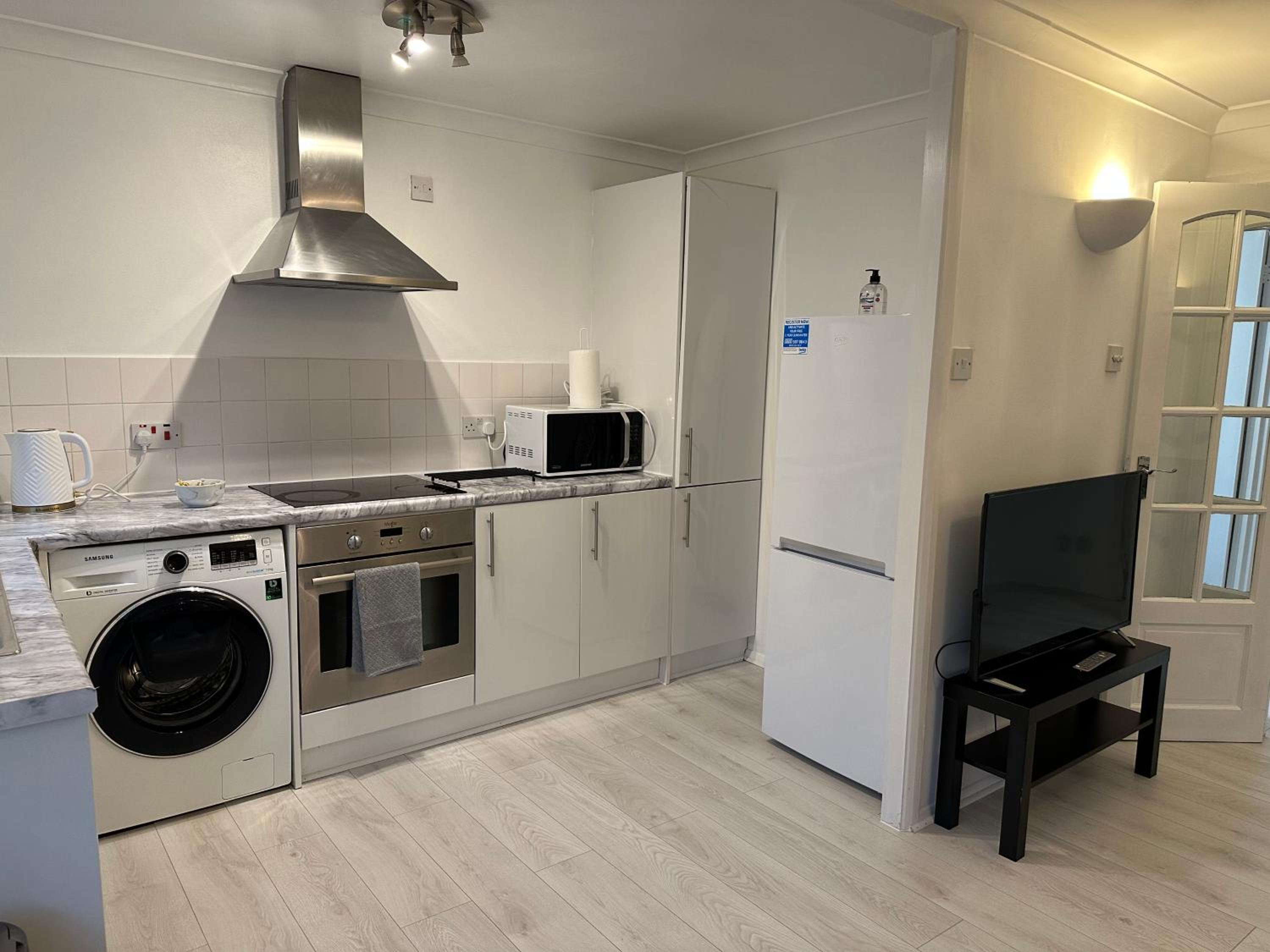 Stylish 1 Bedroom close to Tooting Bec Station