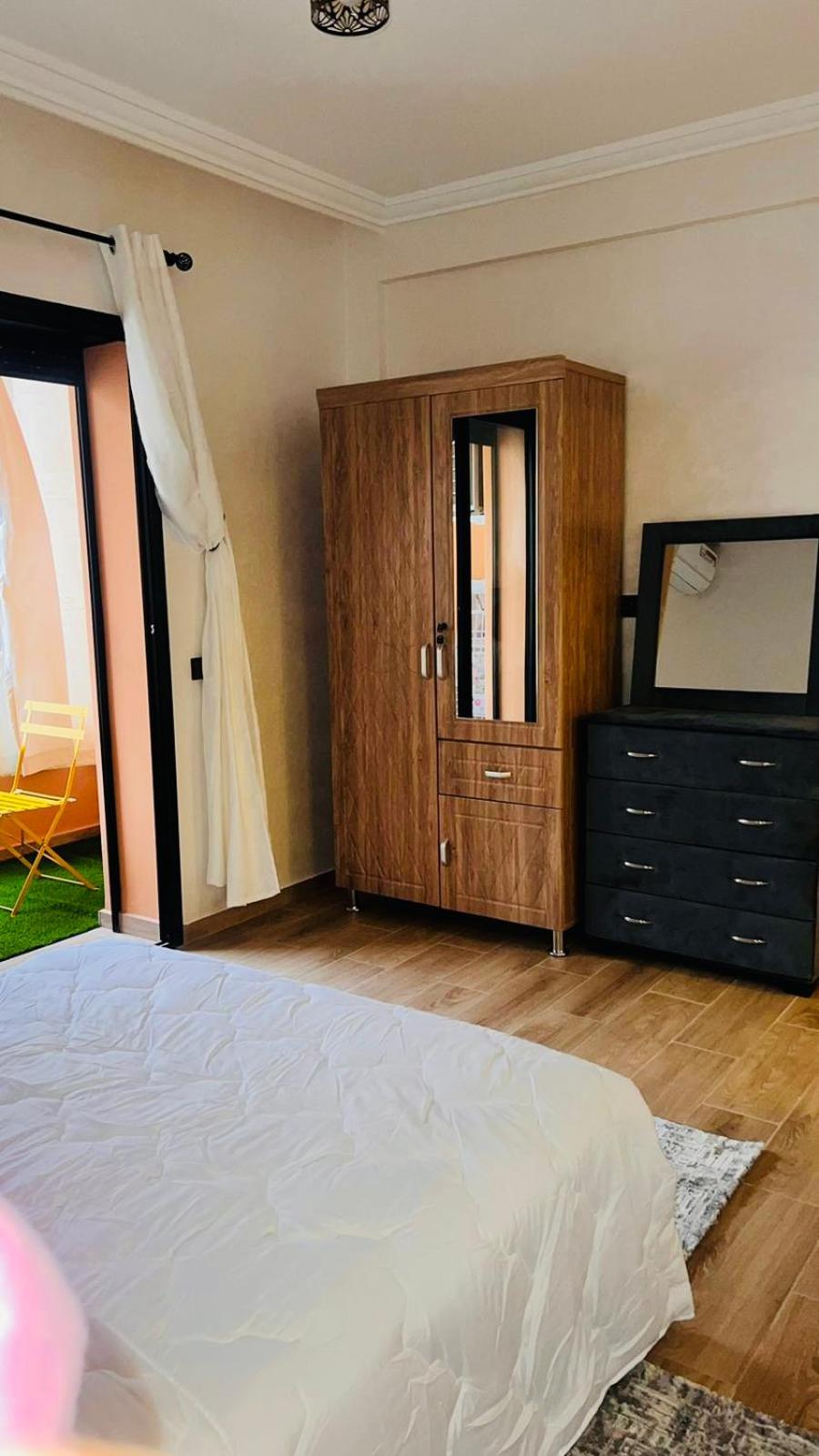 Luxury apartment Gueliz (2 min walk from Train Station)