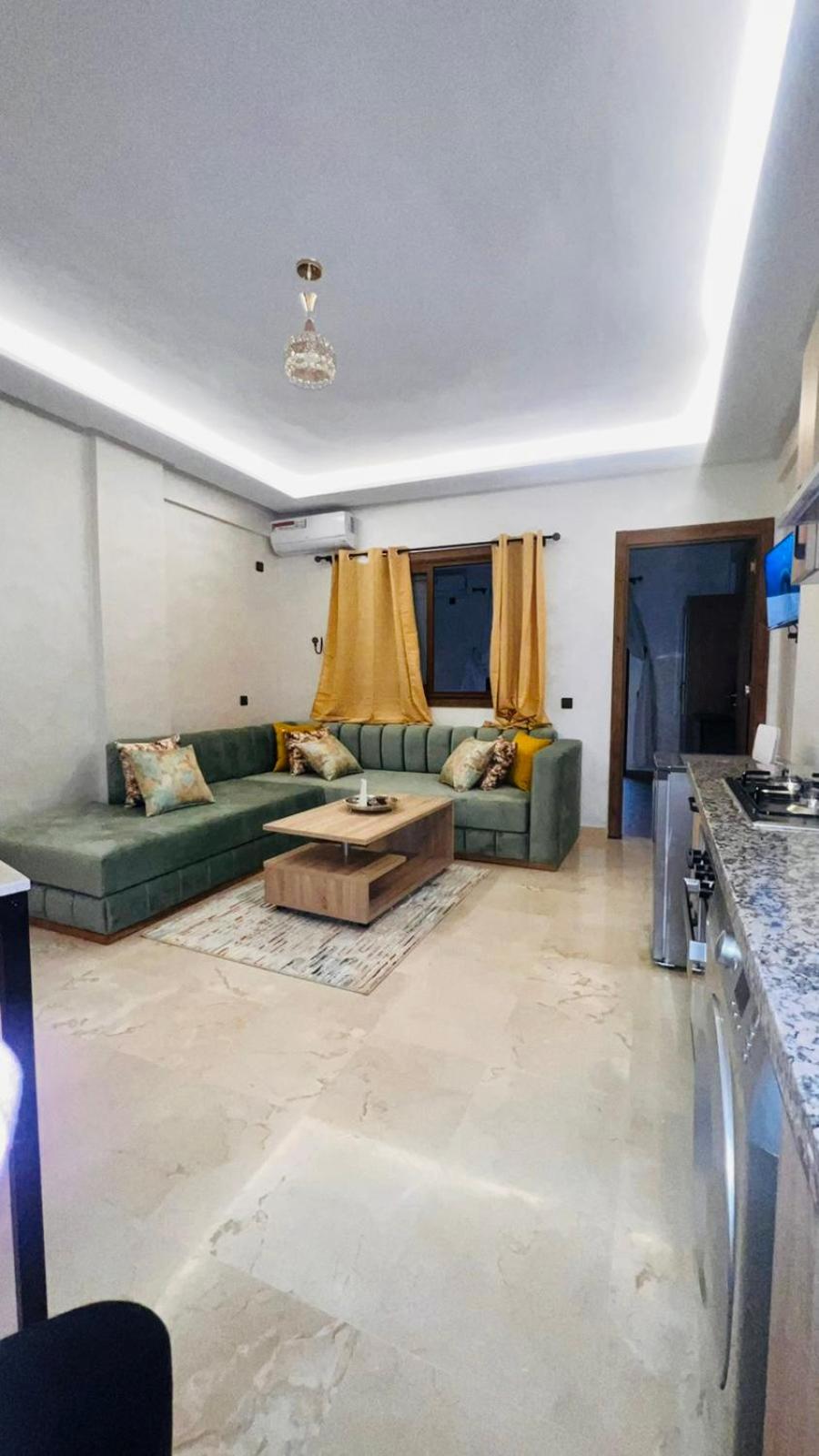 Luxury apartment Gueliz (2 min walk from Train Station)
