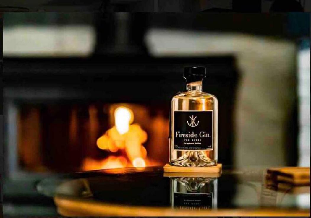 Randell Cottage - Adelaide Hills - Cosy Rustic Hideaway