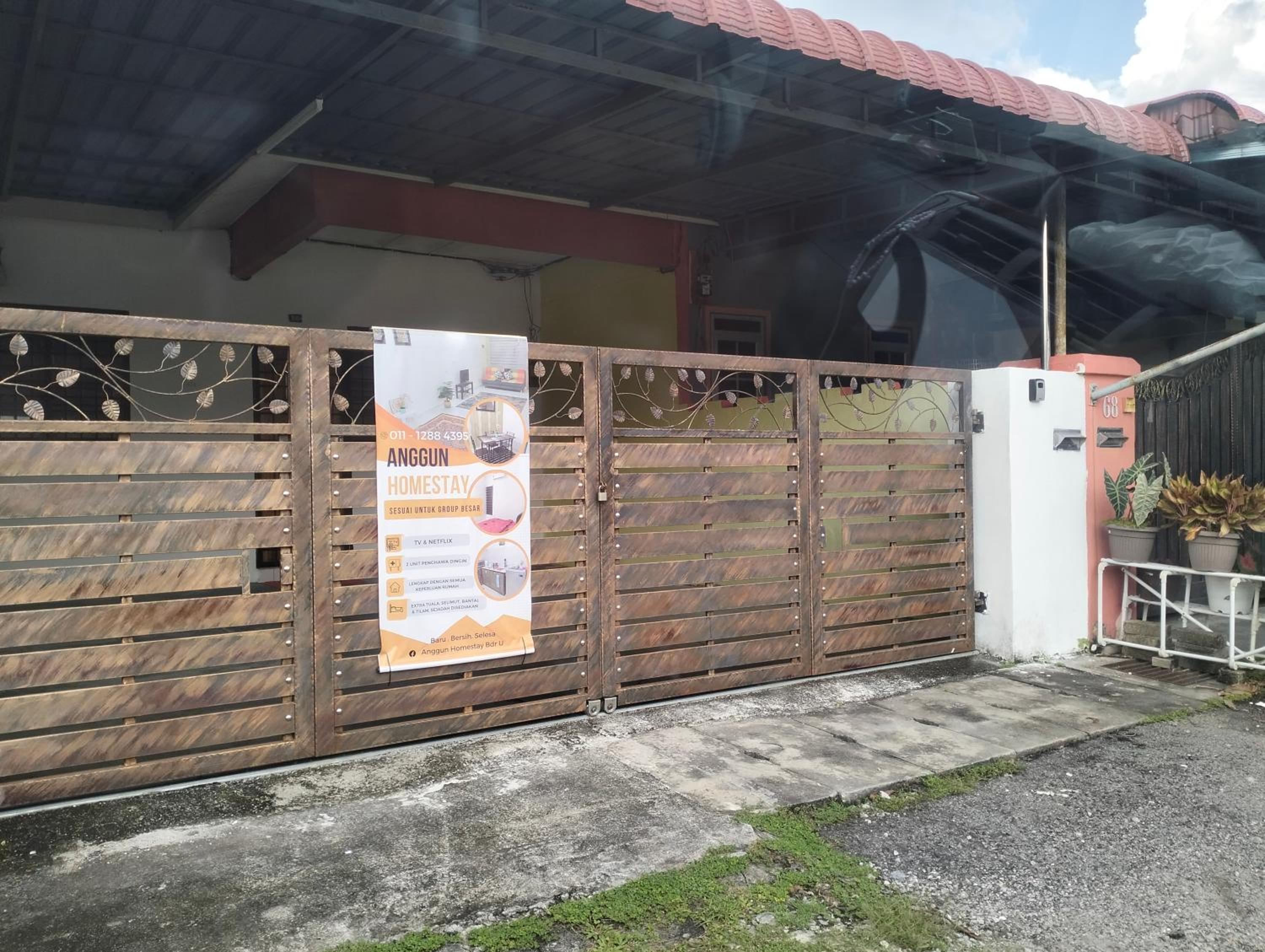 Anggun Homestay
