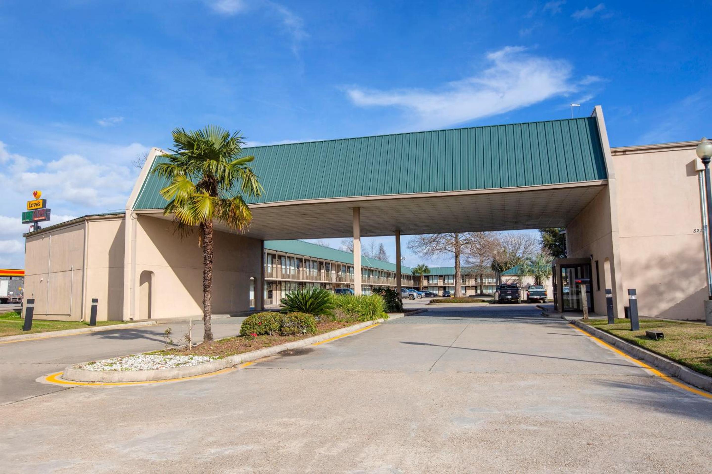 Hotel OYO Hotel Port Allen LA I-10 West - Image 1