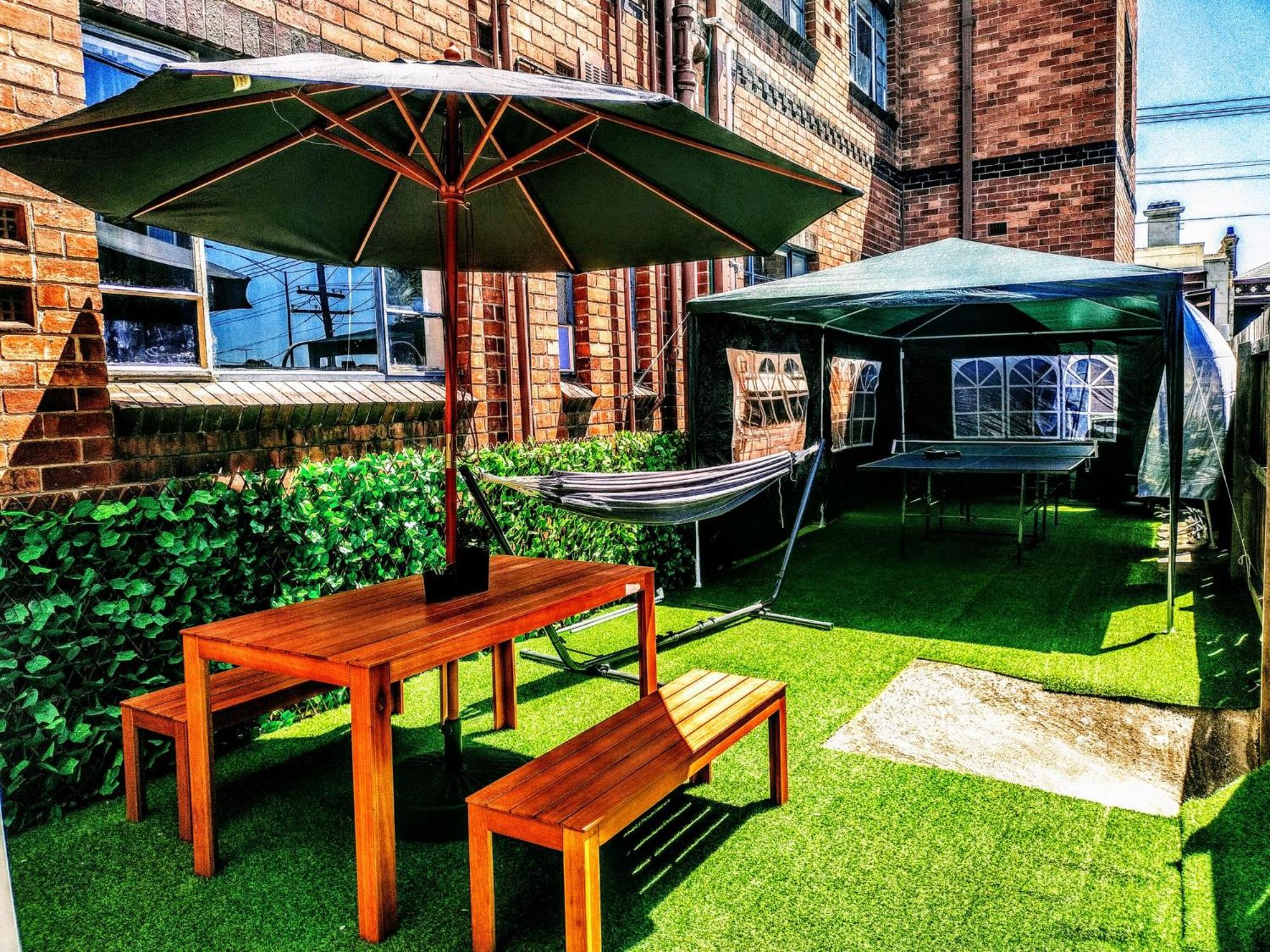 Richmond Private Rooms - 151 Hoddle Homestay
