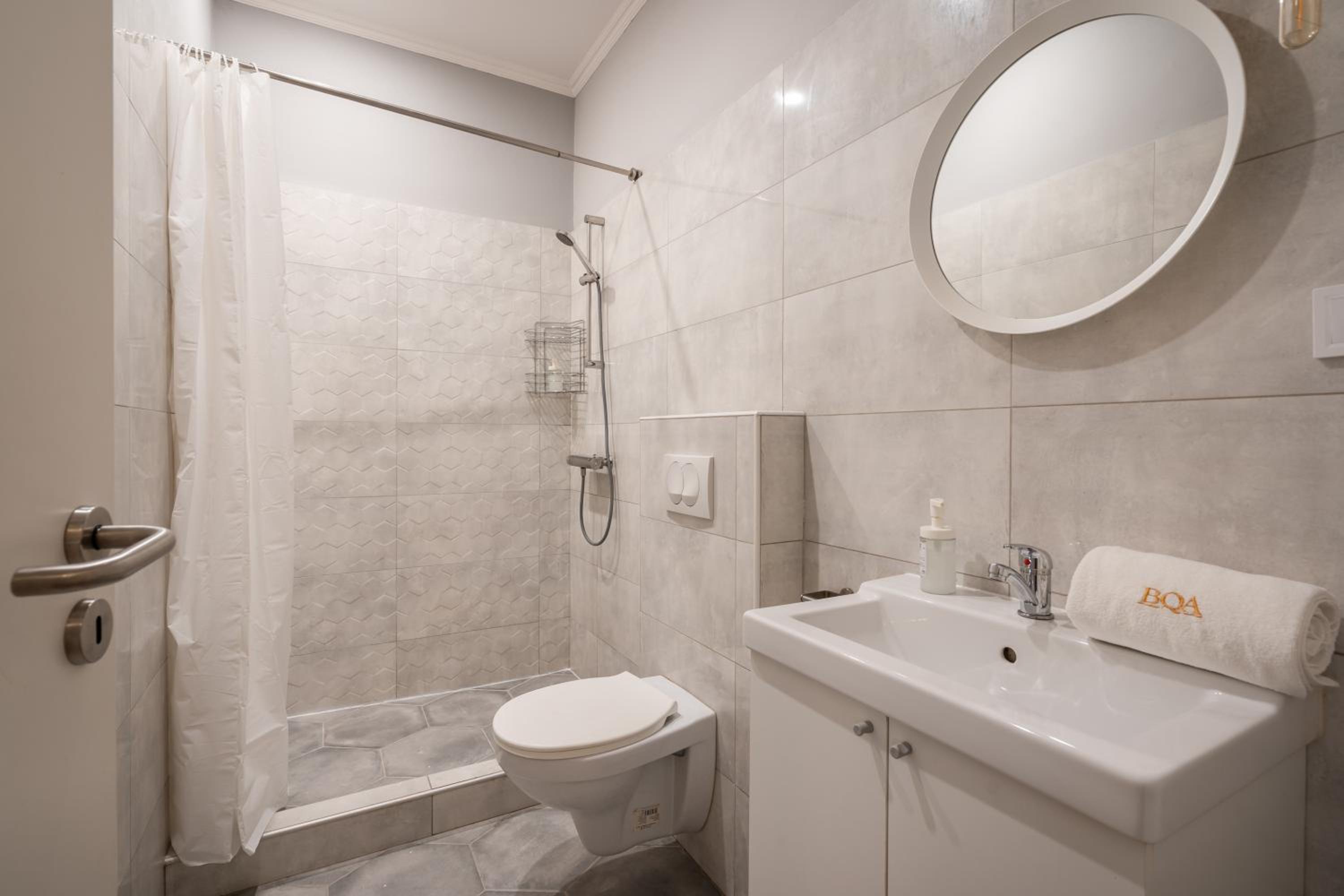 K87- Boutique Apartments, Best Location. By BQA