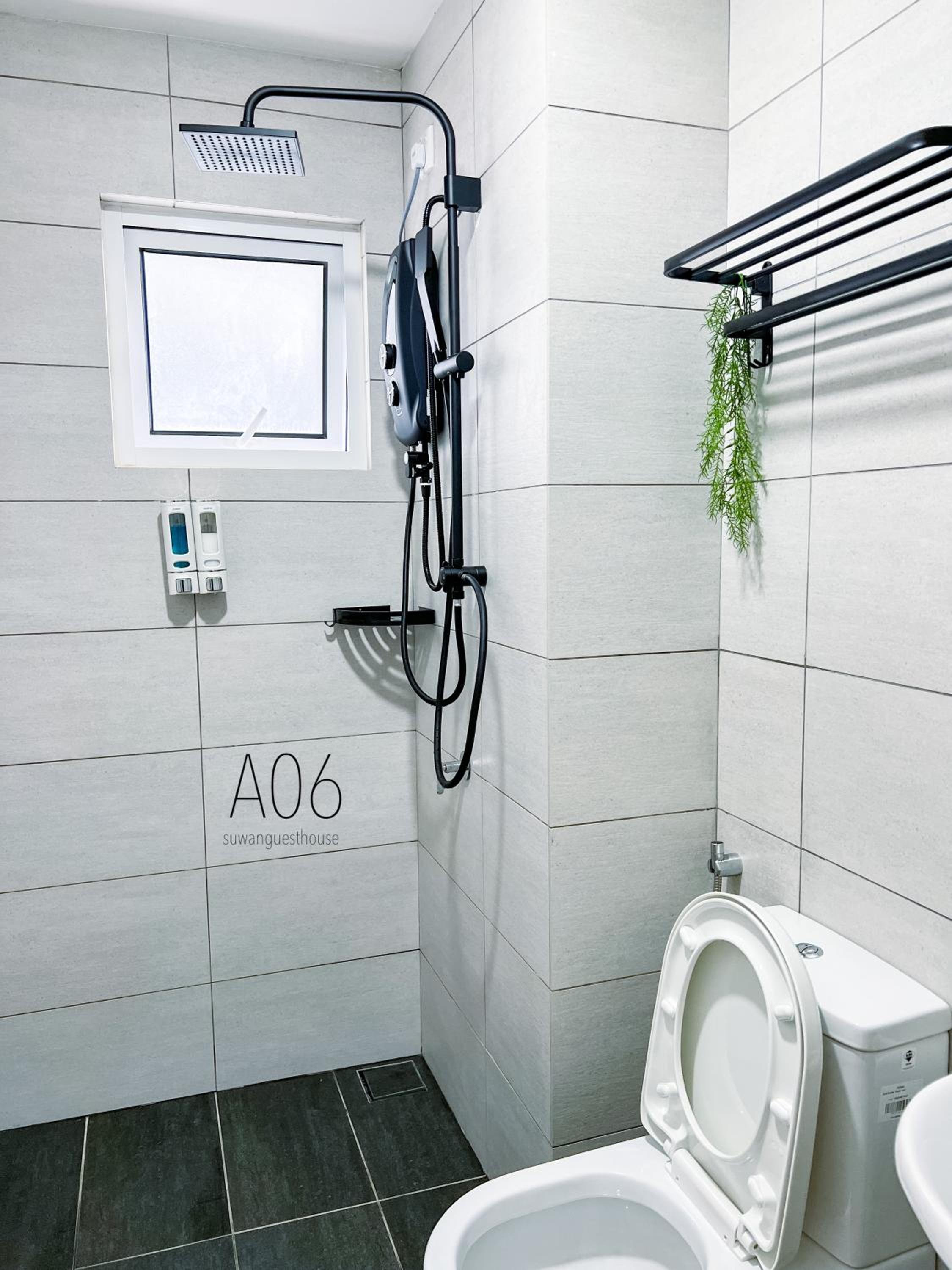 SUWAN Guesthouse A06 - 2BR Apartment with Pool Near UKM view 3