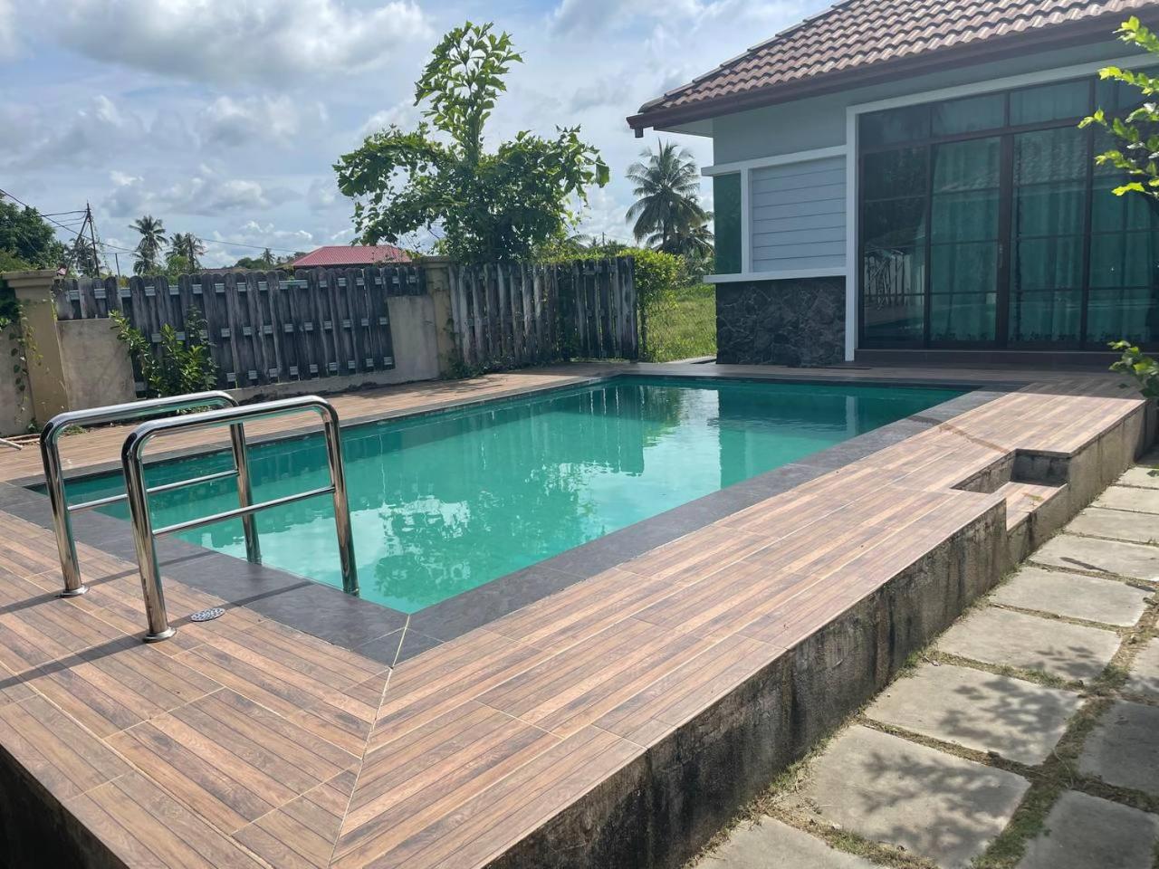 Alor Lanchang Roomstay photo 2