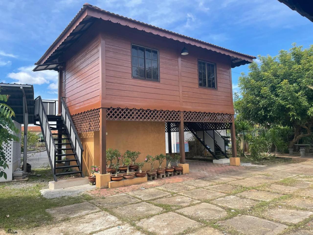 Alor Lanchang Roomstay photo 7