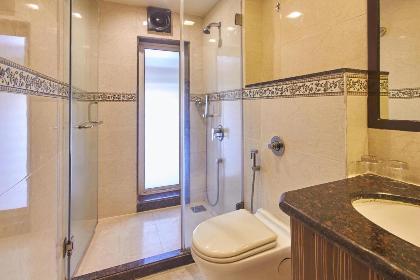 Residency Sarovar Portico photo 5