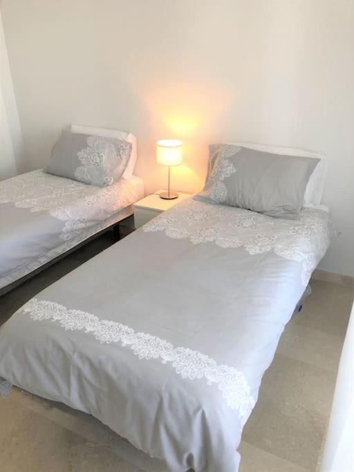 Beautiful 2 Bed Apartment on Villamartin Plaza