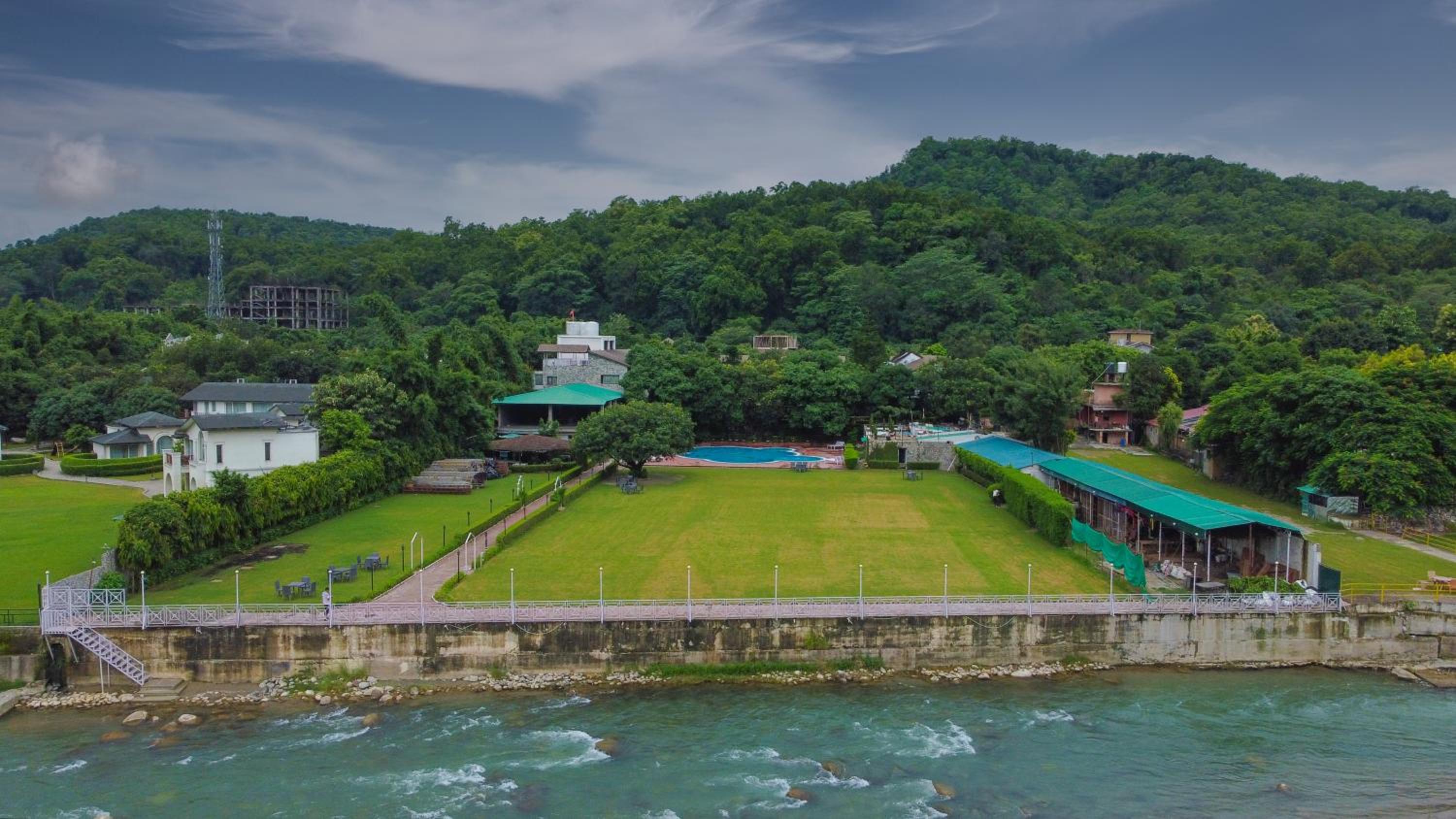 Wood castle Spa & Resort