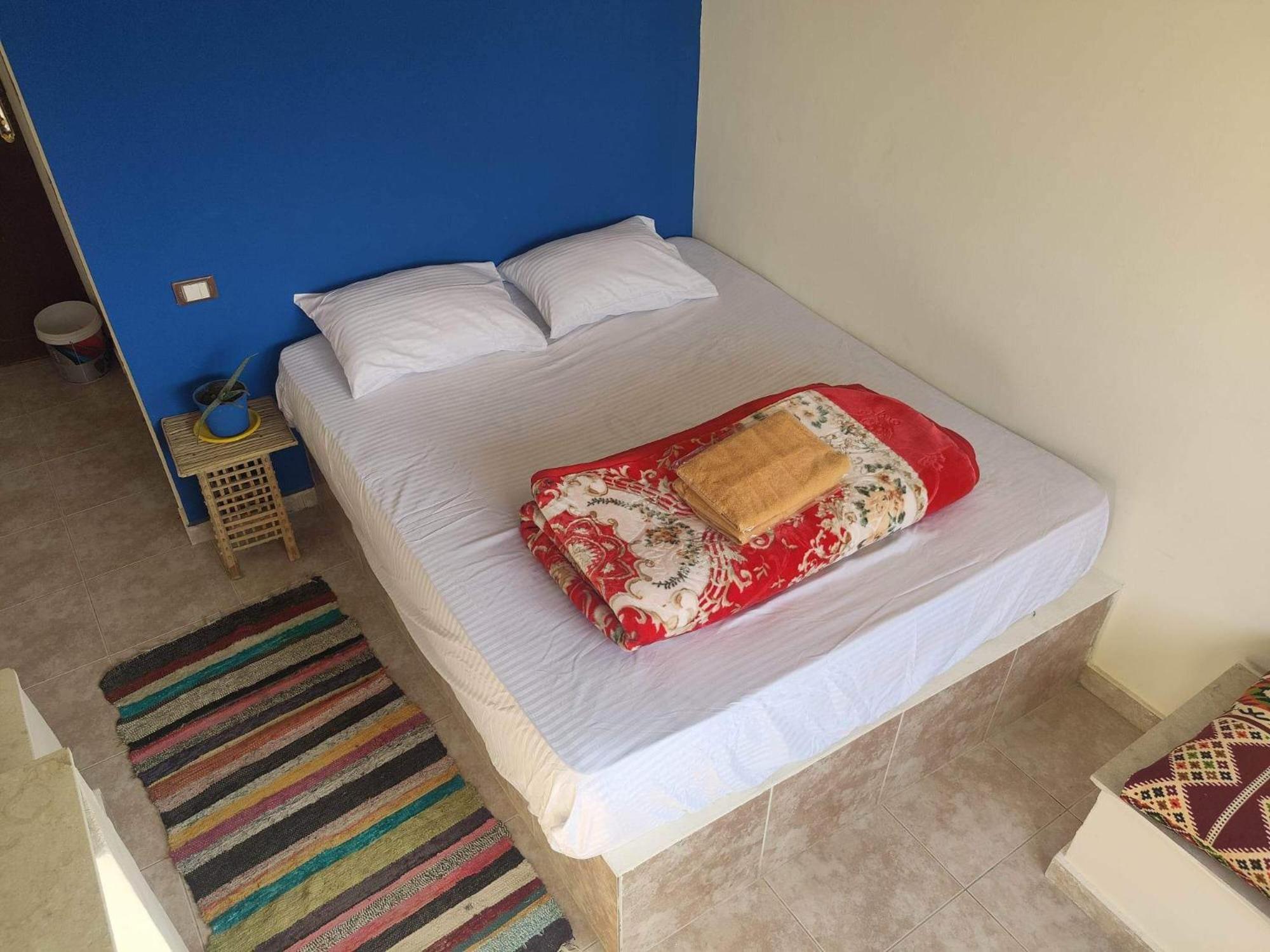 Seror Guest House