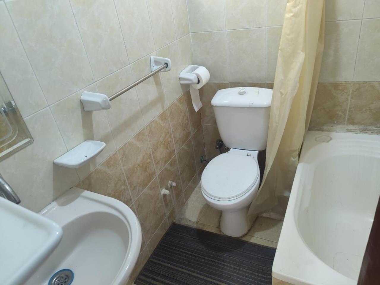 Seror Guest House