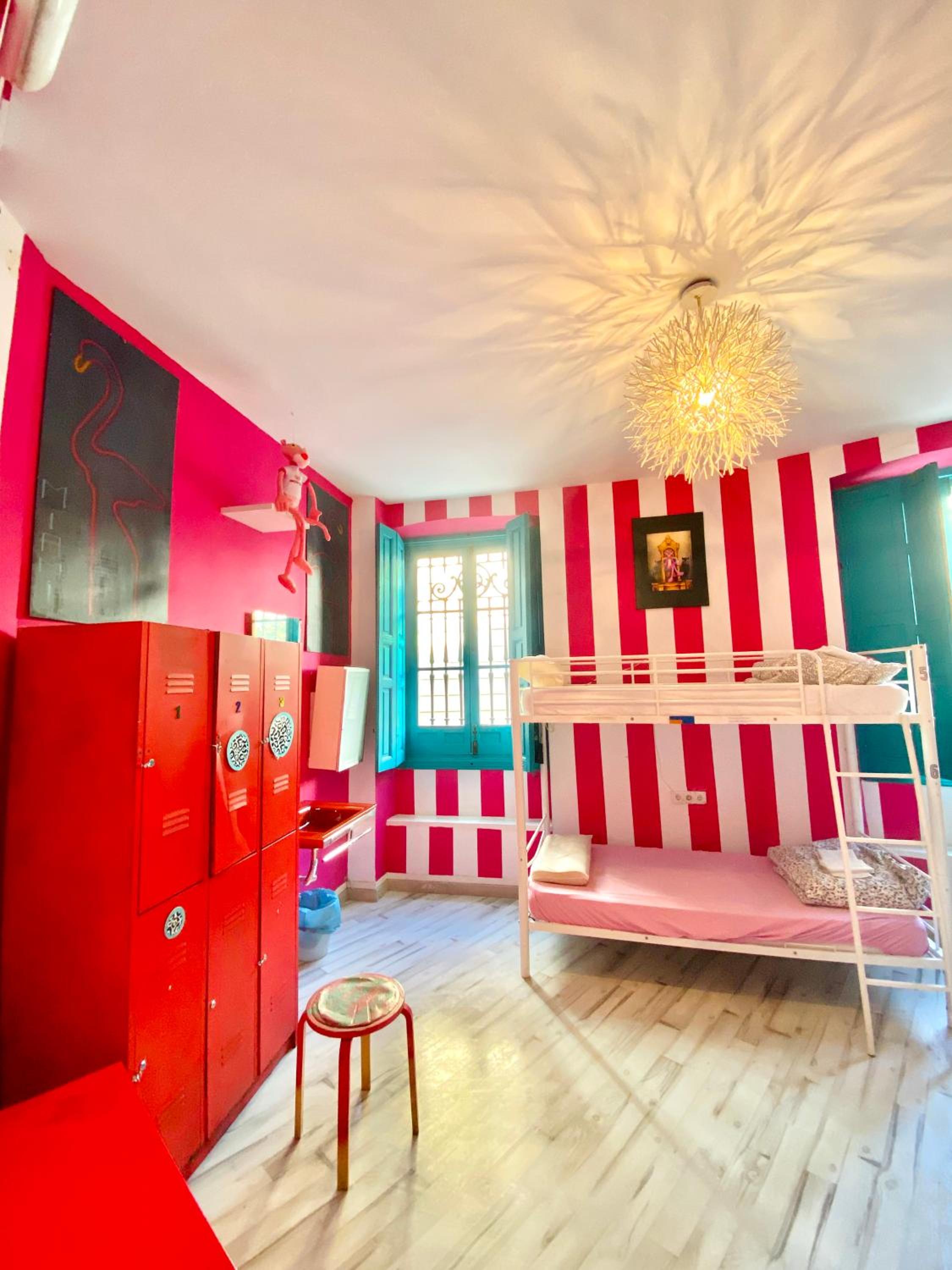 Seville Vacations - Sevilla Kitsch Hostel Art - Property Image 21