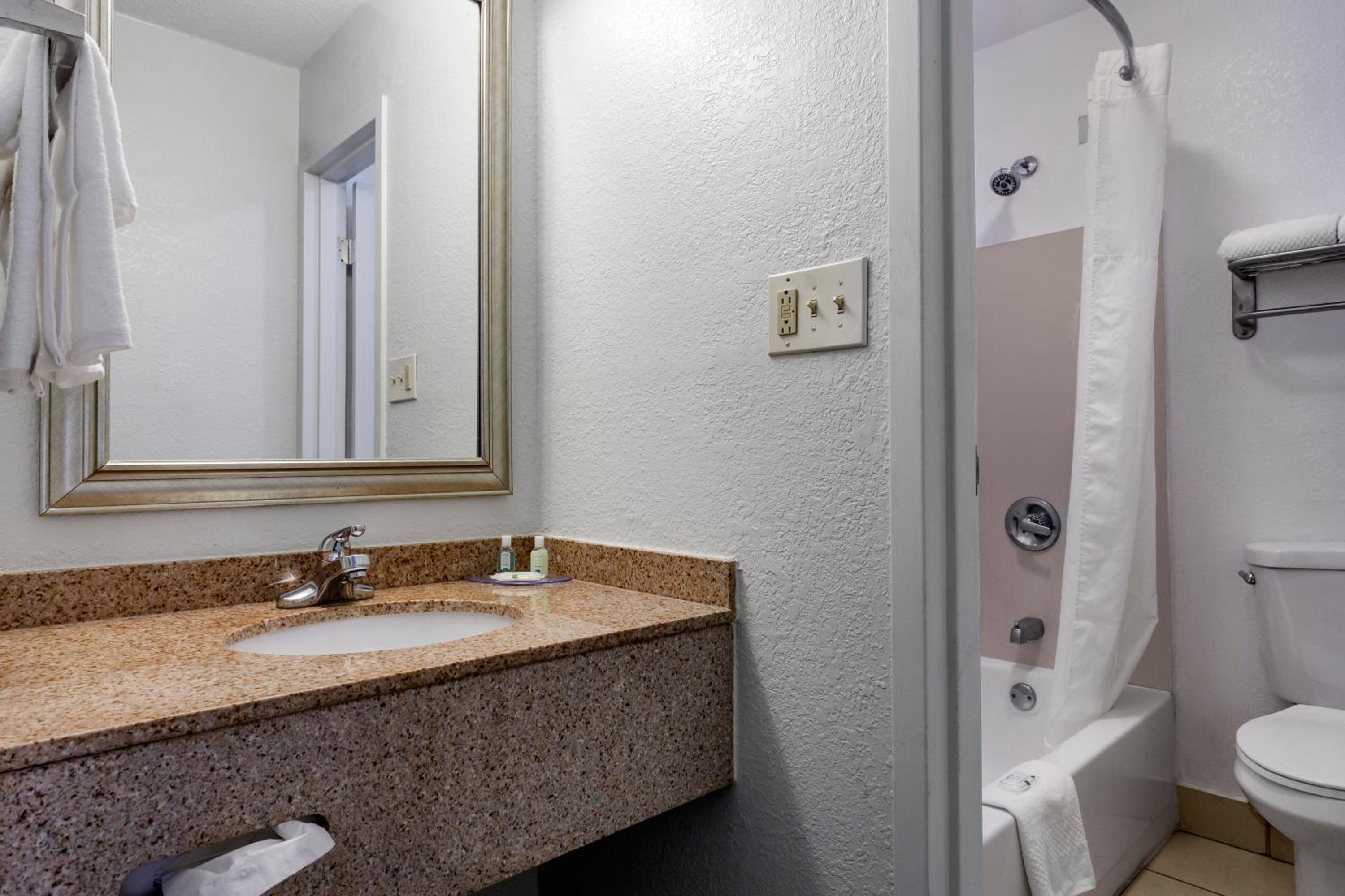 Fayetteville Vacations - Quality Inn Near Fort Liberty formerly Ft Bragg - Property Image 22