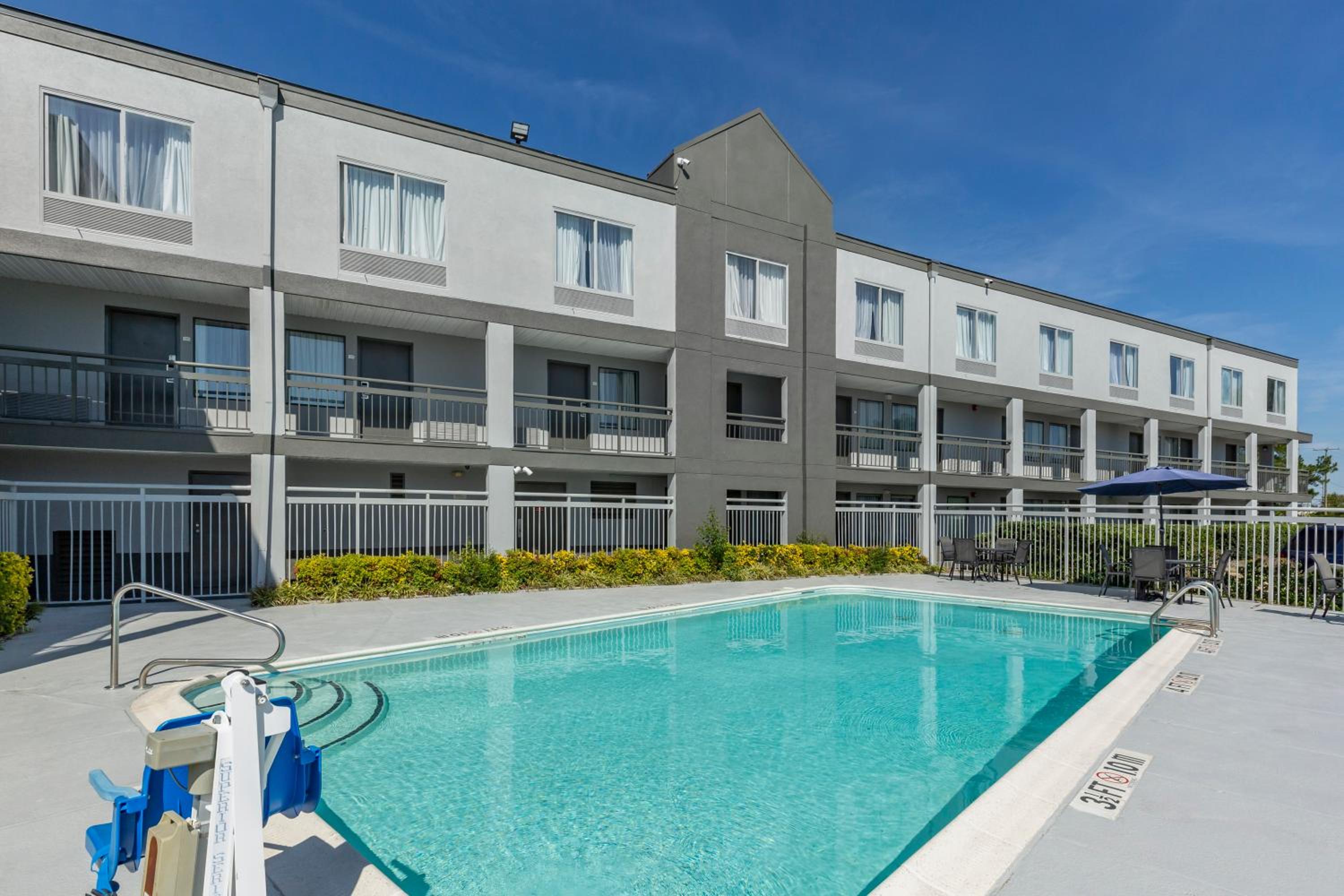 Fayetteville Vacations - Quality Inn Near Fort Liberty formerly Ft Bragg - Property Image 1