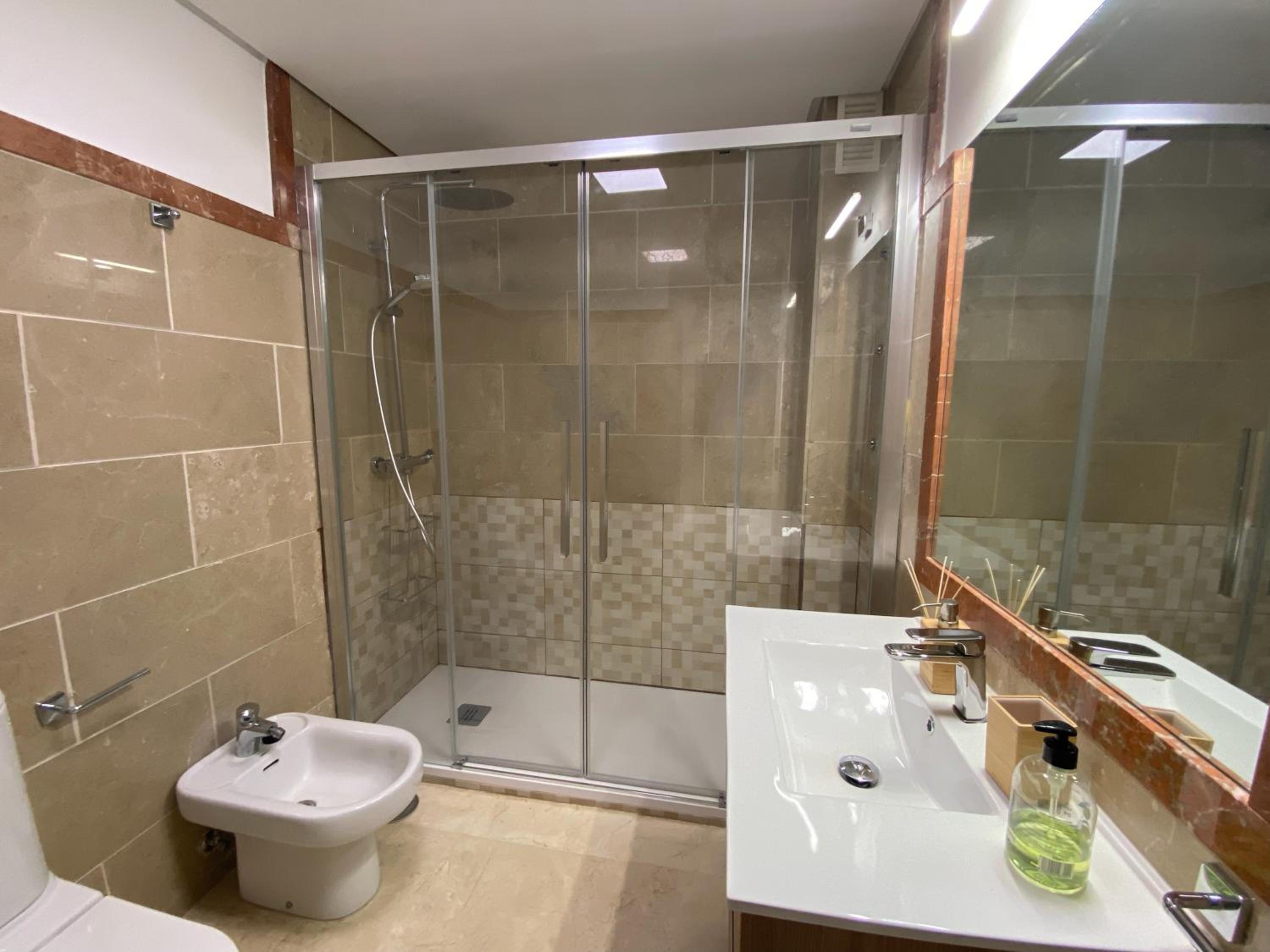 Sabinillas Beachside & Summer Pool 3BR