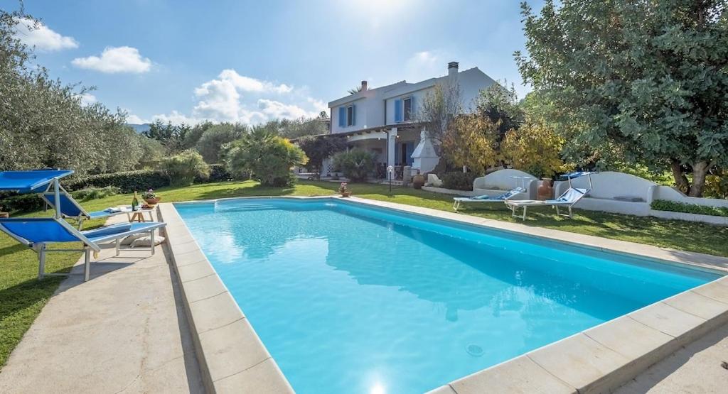 Alghero Villa Josephine con piscina e Parco per 8 ospiti view 3