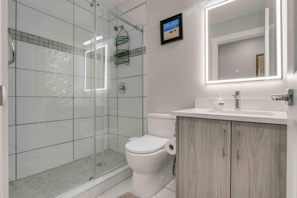 Rare Find fully renovated 6 bedroom 3 bath and both levels