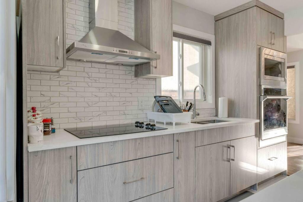 Rare Find fully renovated 6 bedroom 3 bath and both levels