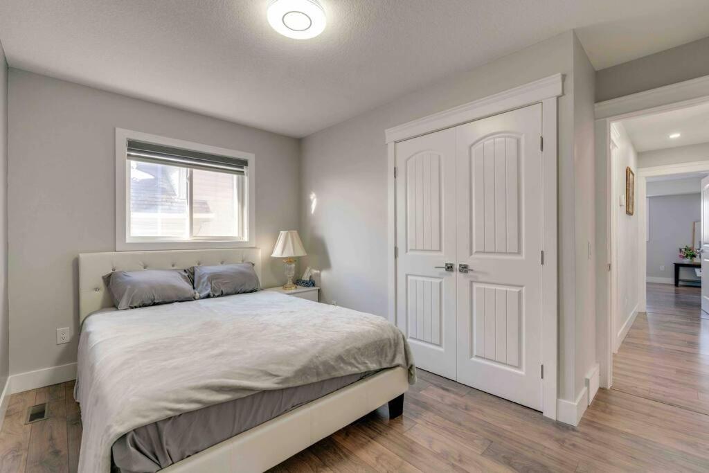 Rare Find fully renovated 6 bedroom 3 bath and both levels