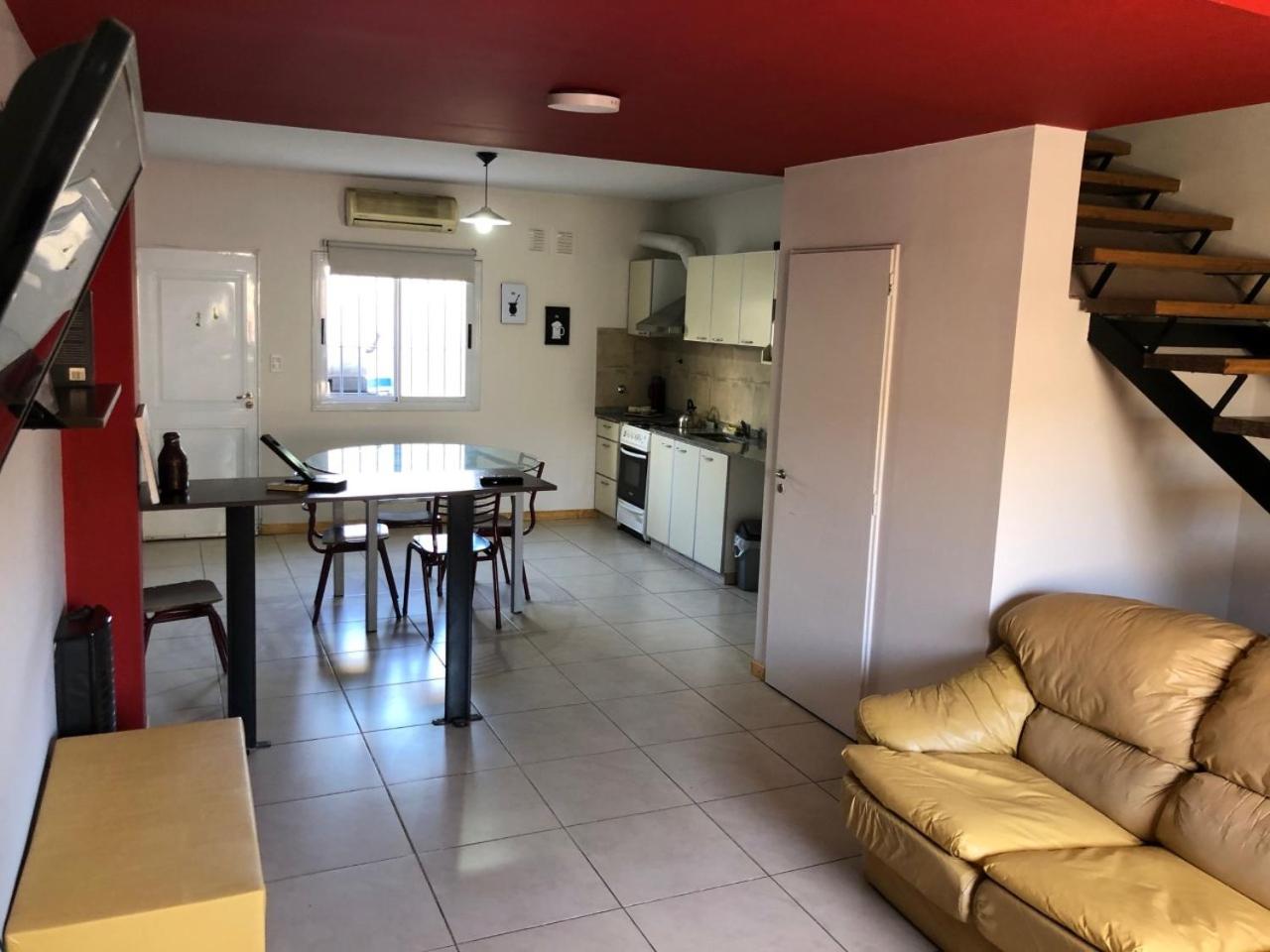 Excelente Duplex en Consorcio Privado c/ cochera