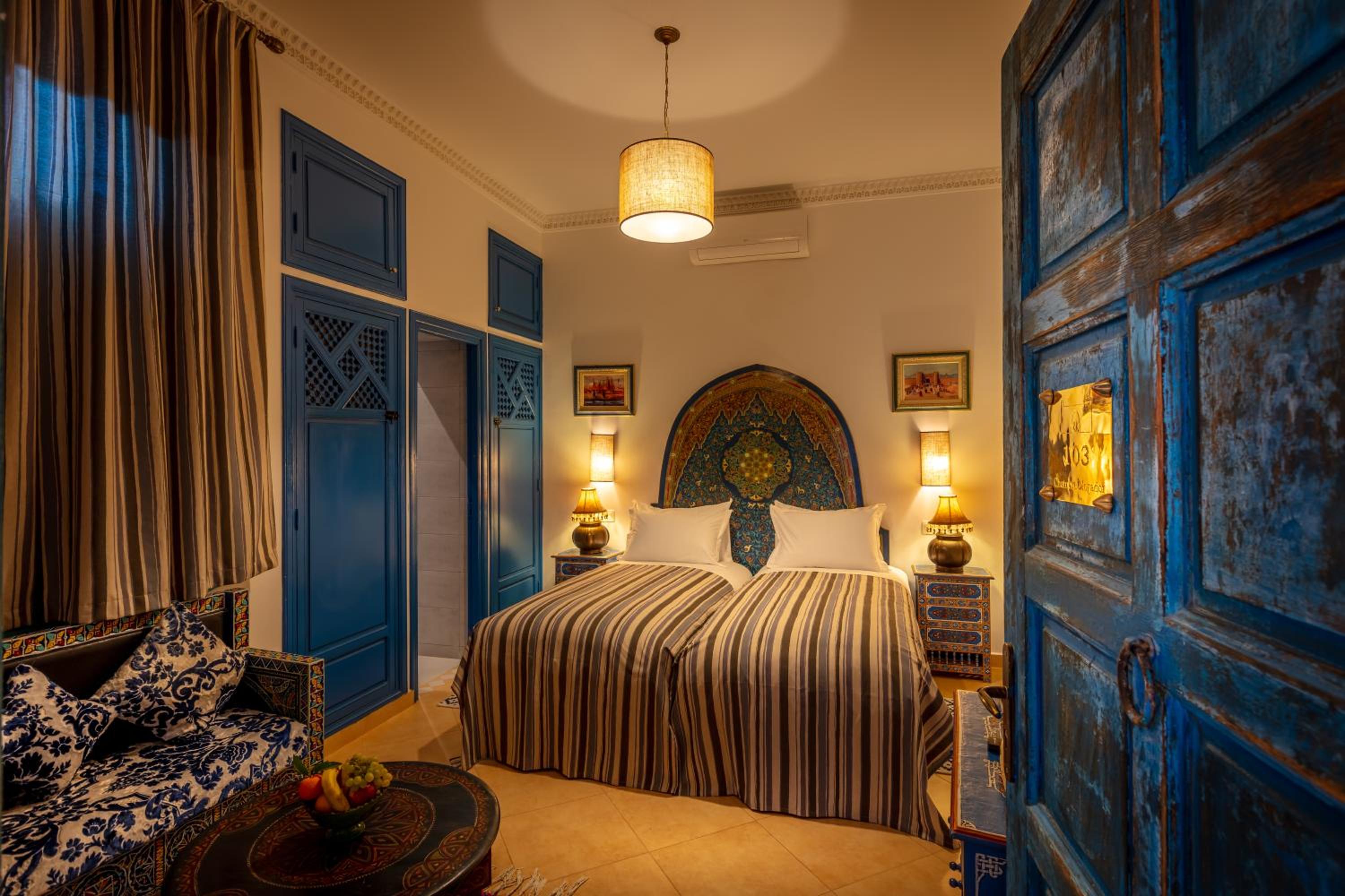 hotel room
