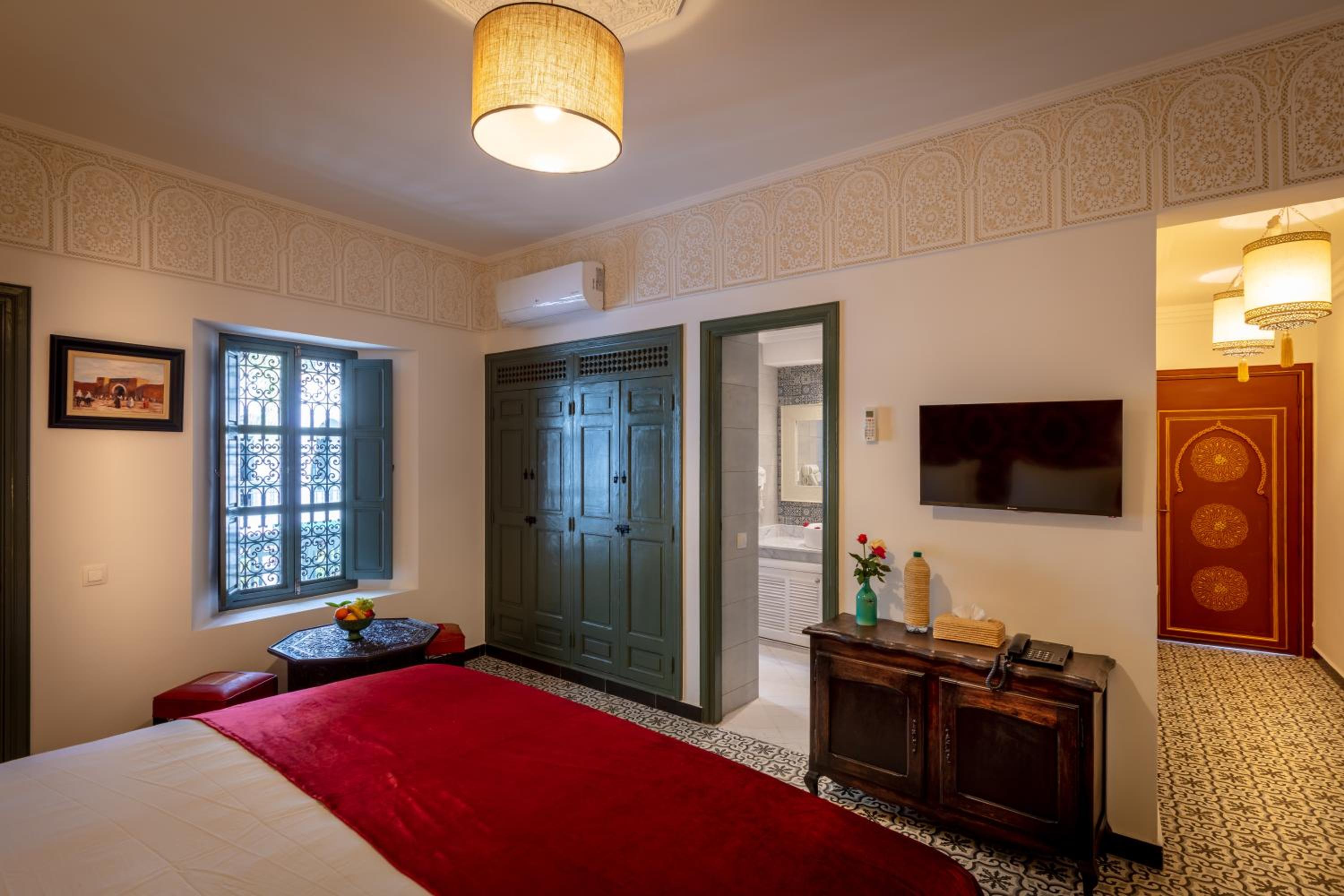 hotel room