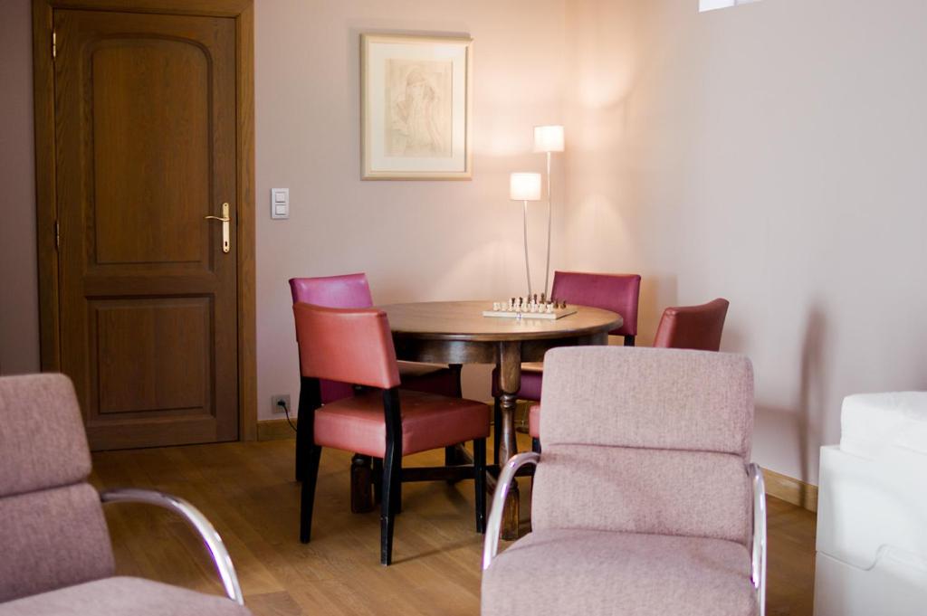 Vakantiewoning L'Eau Tendre in Ellezelles, met wellness en buitenzwembad met overkapping