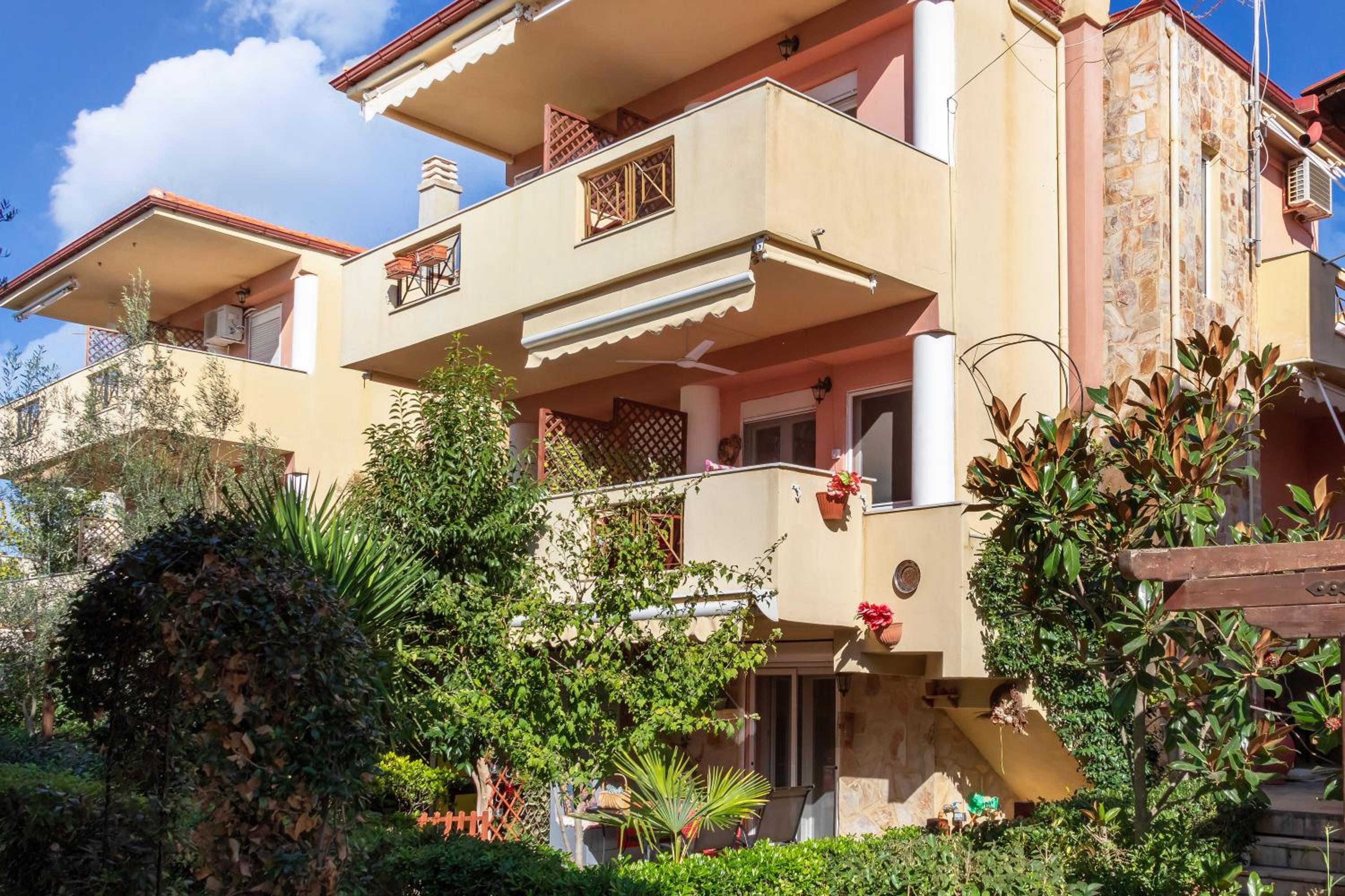 Varveri's House view 4