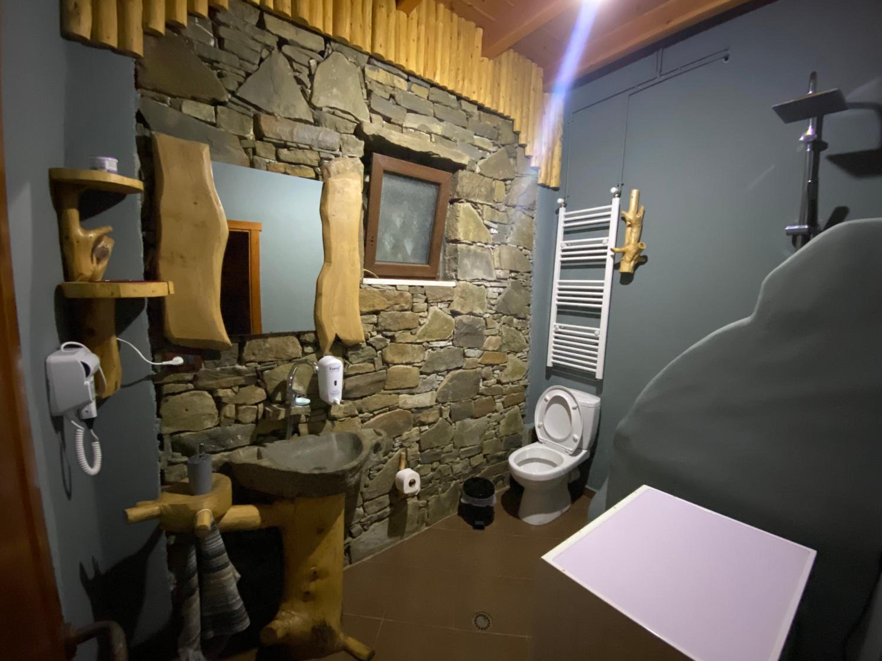 Shtepia Tradites Gjinar photo 4